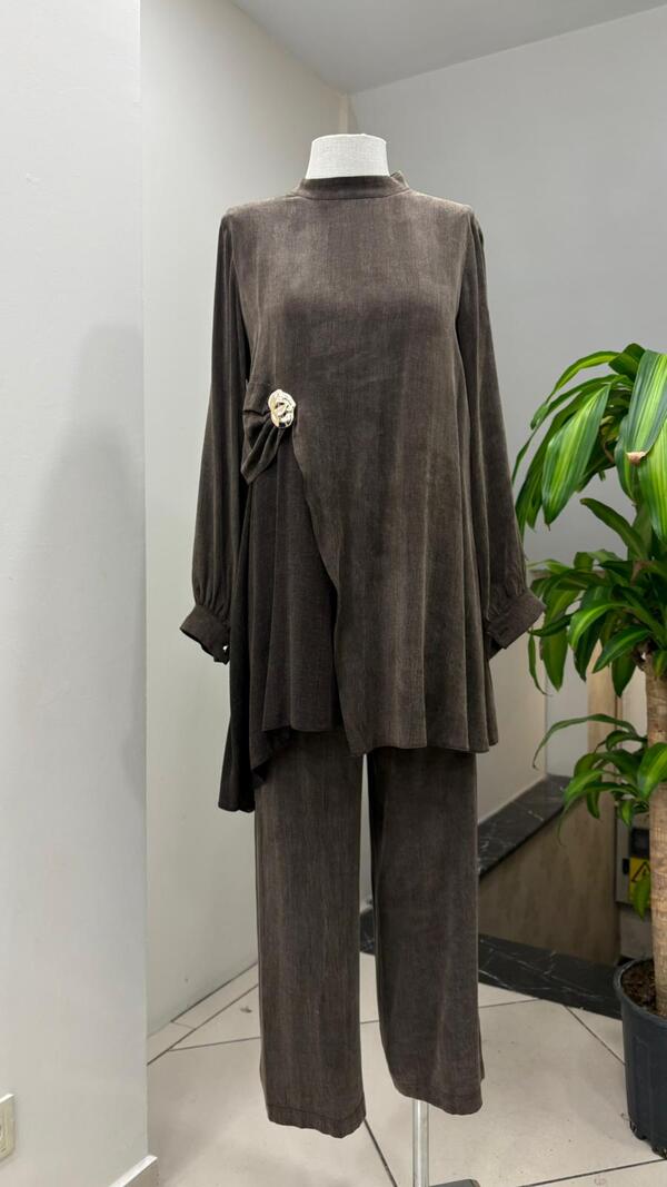 BROŞ DETAYLI KUPRA TAKIM