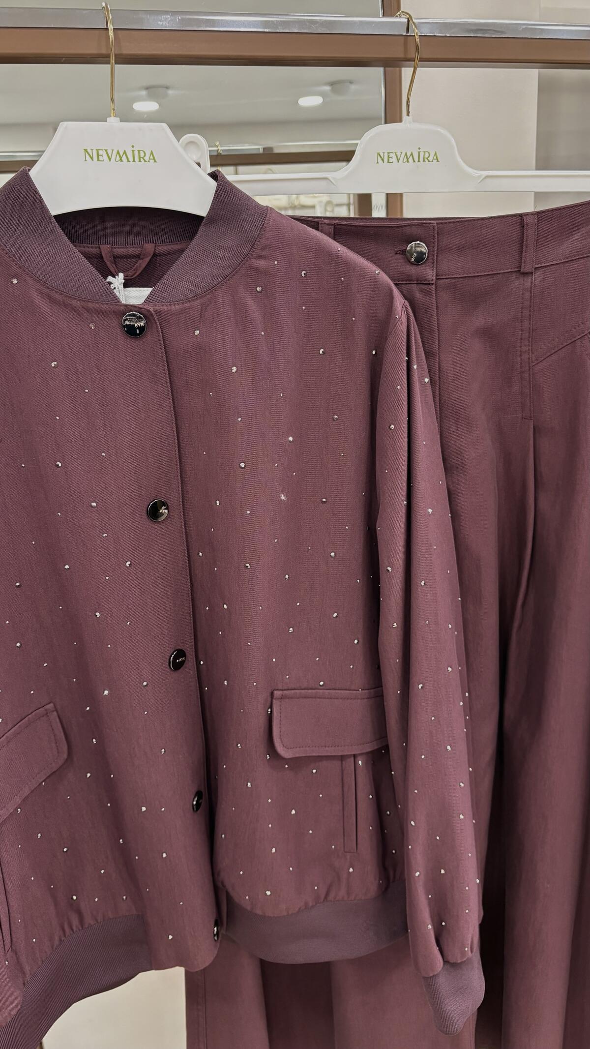 HOTFİX BASKILI CEKETLİ ETEKLİ TAKIM