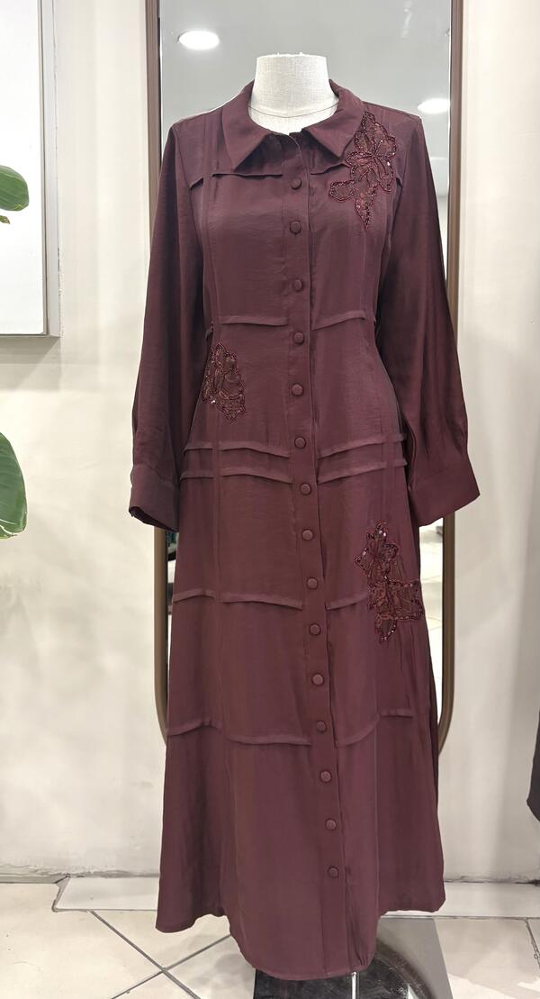 BİYE DETAYLI ÇİÇEK İŞLEMELİ ELBİSE