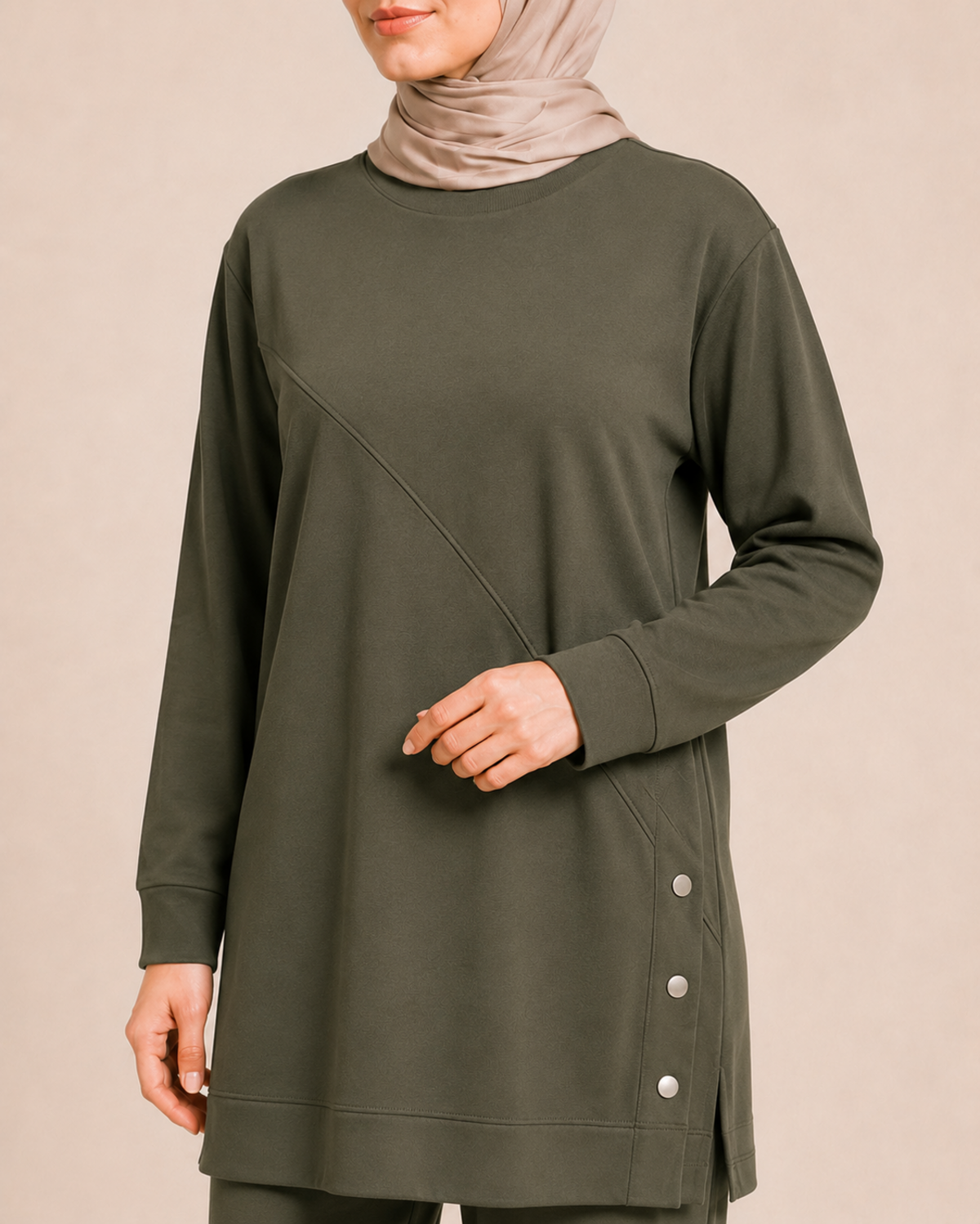 DÜĞME DETAYLI İKİ İPLİK PANTALONLU TAKIM
