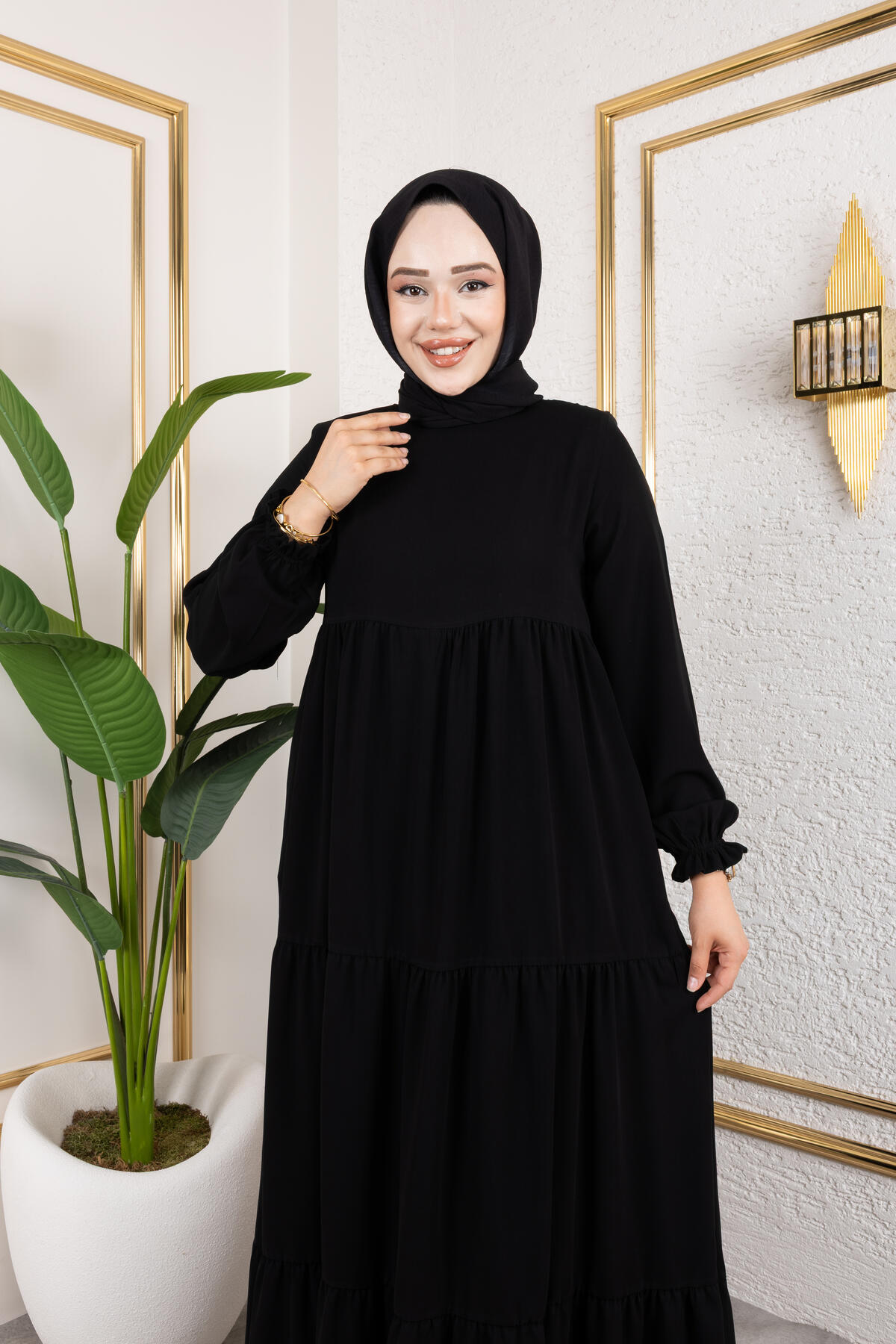 ÜÇ KATLI BÜZGÜLÜ ELBİSE