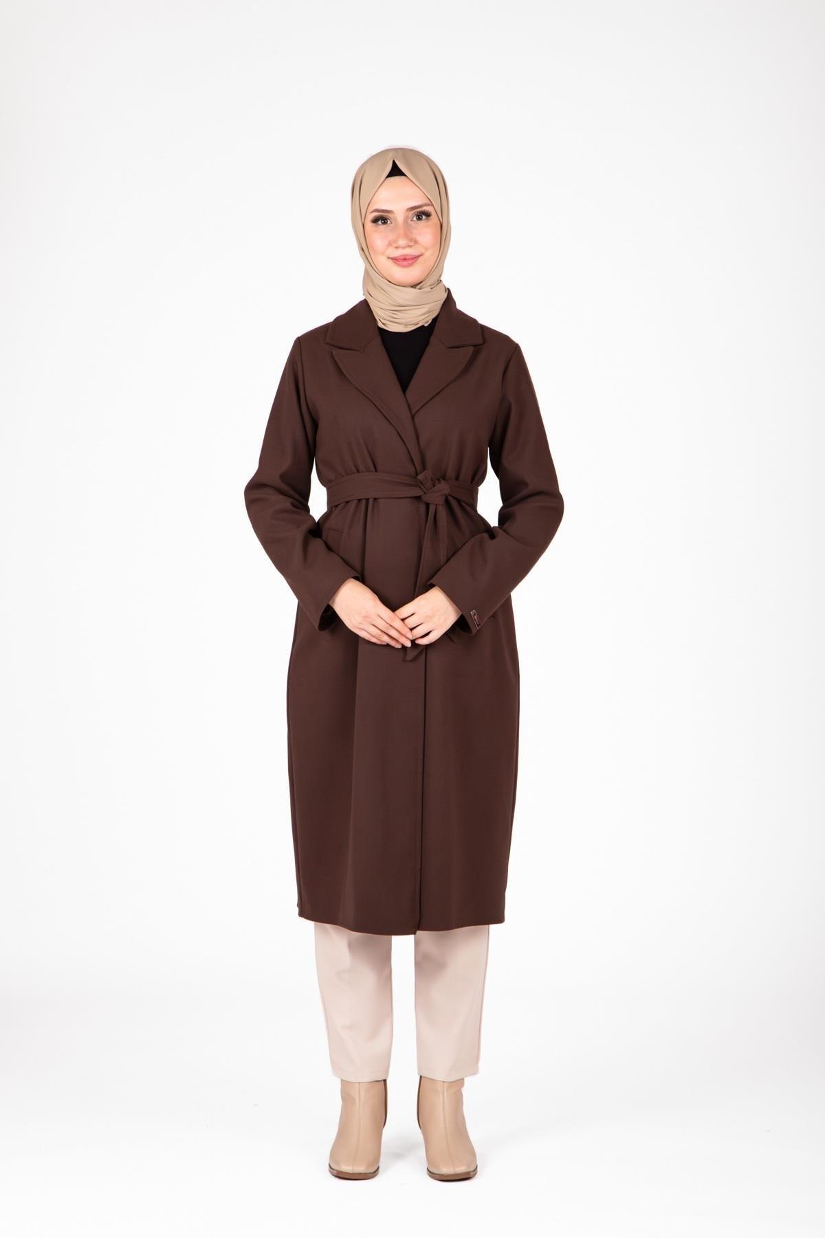 KRUVAZE YAKA DÜĞMELİ TAM BOY KABAN