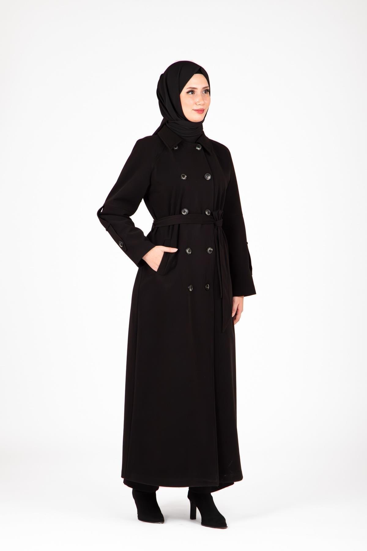 KOL APOLETLİ DÜĞMELİ KABAN