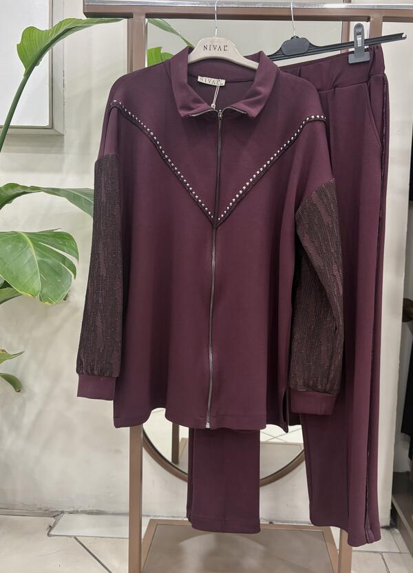 VEREV GARNİLİ KOL DETAYLI TAKIM