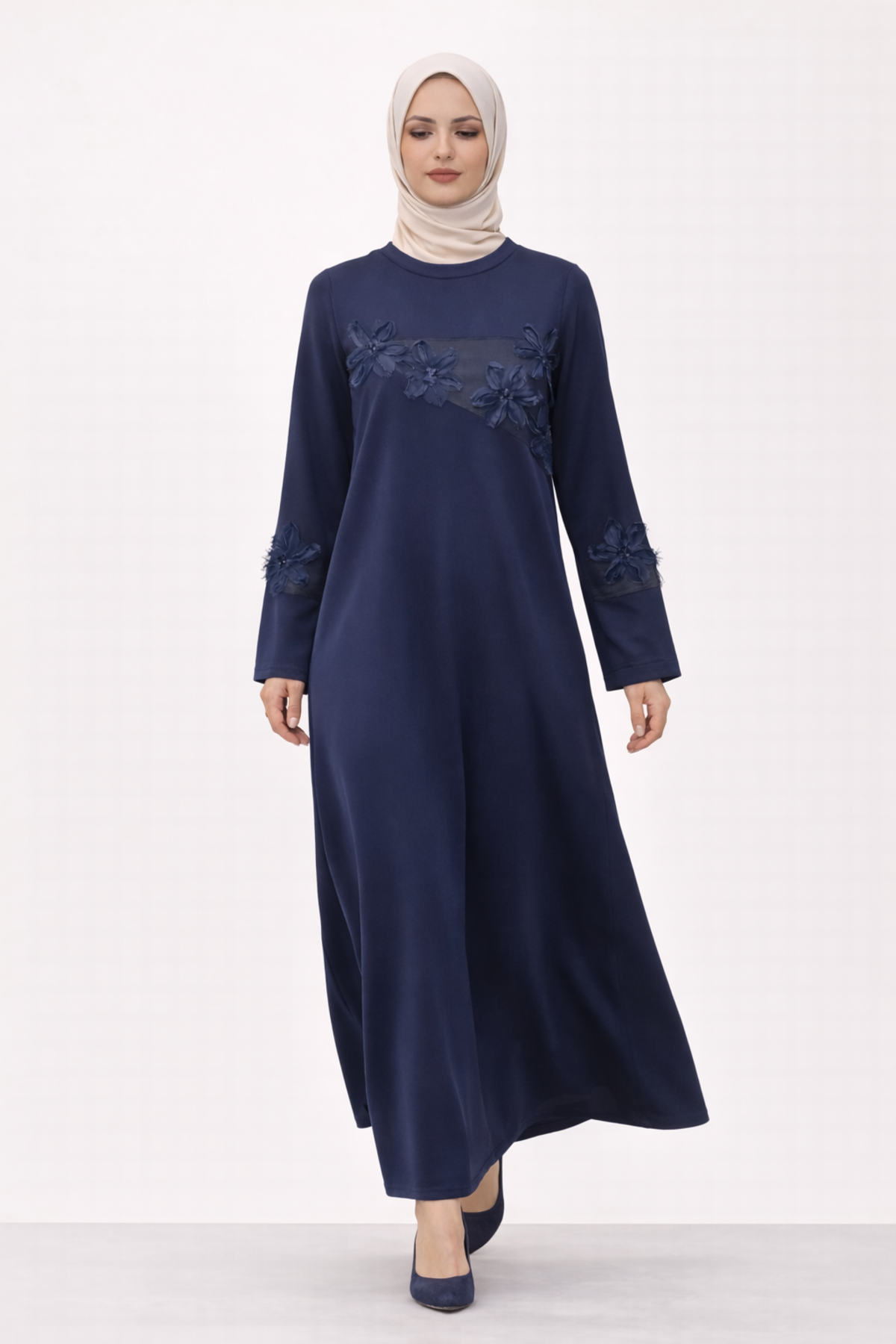 *LAZER KESİM ÇİÇEKLİ ELBİSE