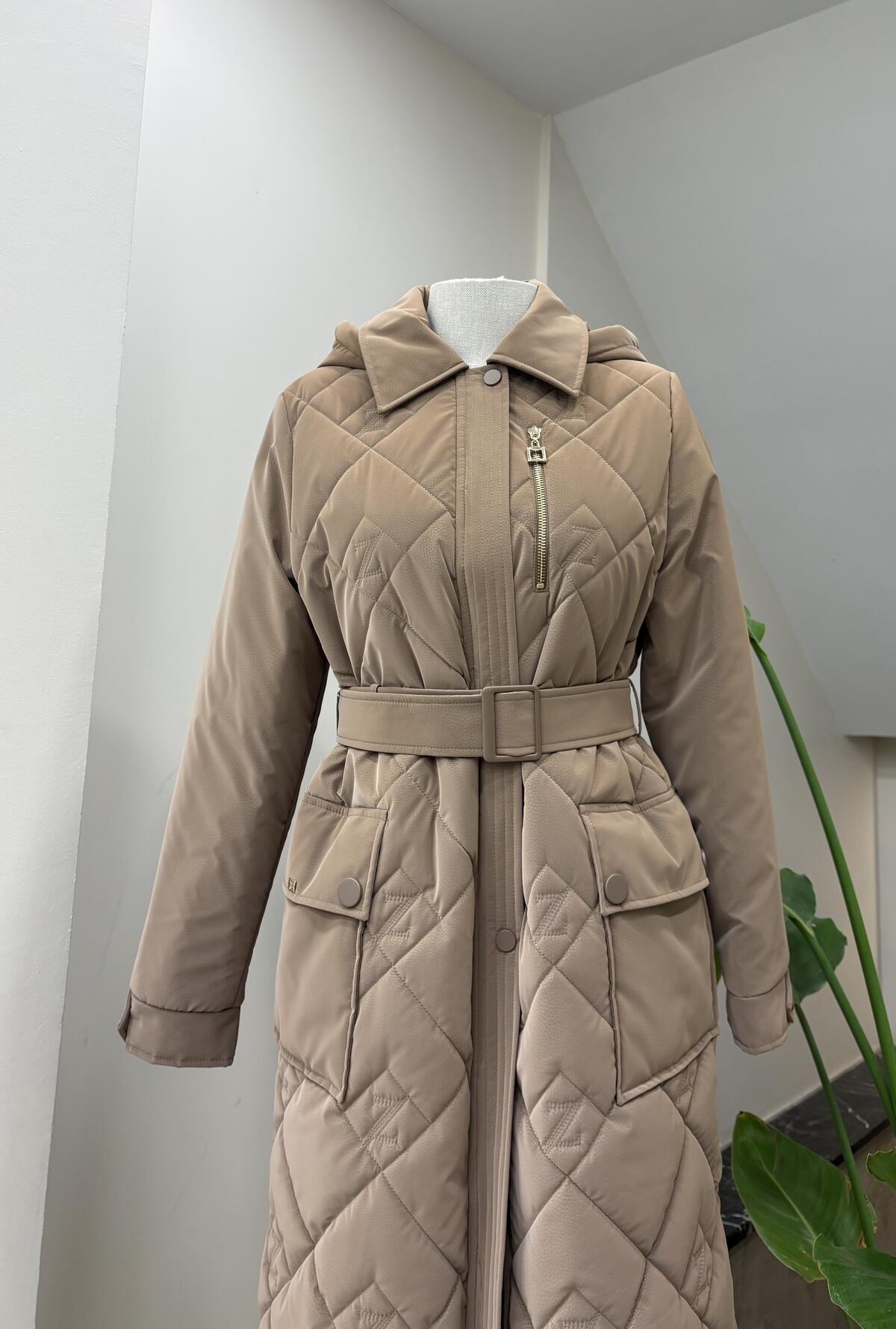 KAPŞONLU TORBA CEPLİ MONT