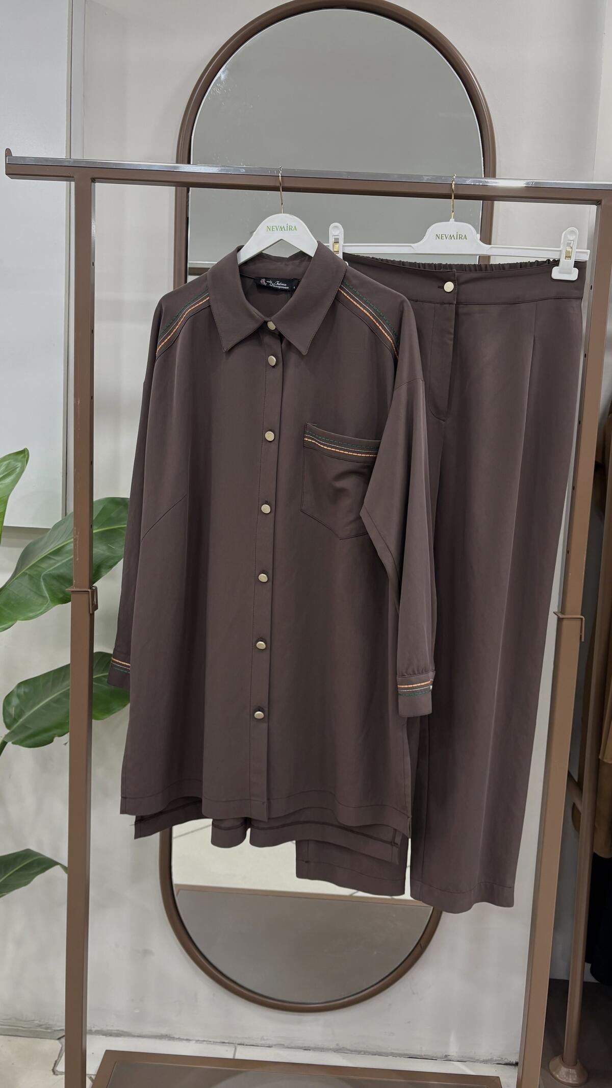 CEP OMUZ NAKIŞLI PANTOLONLU TAKIM