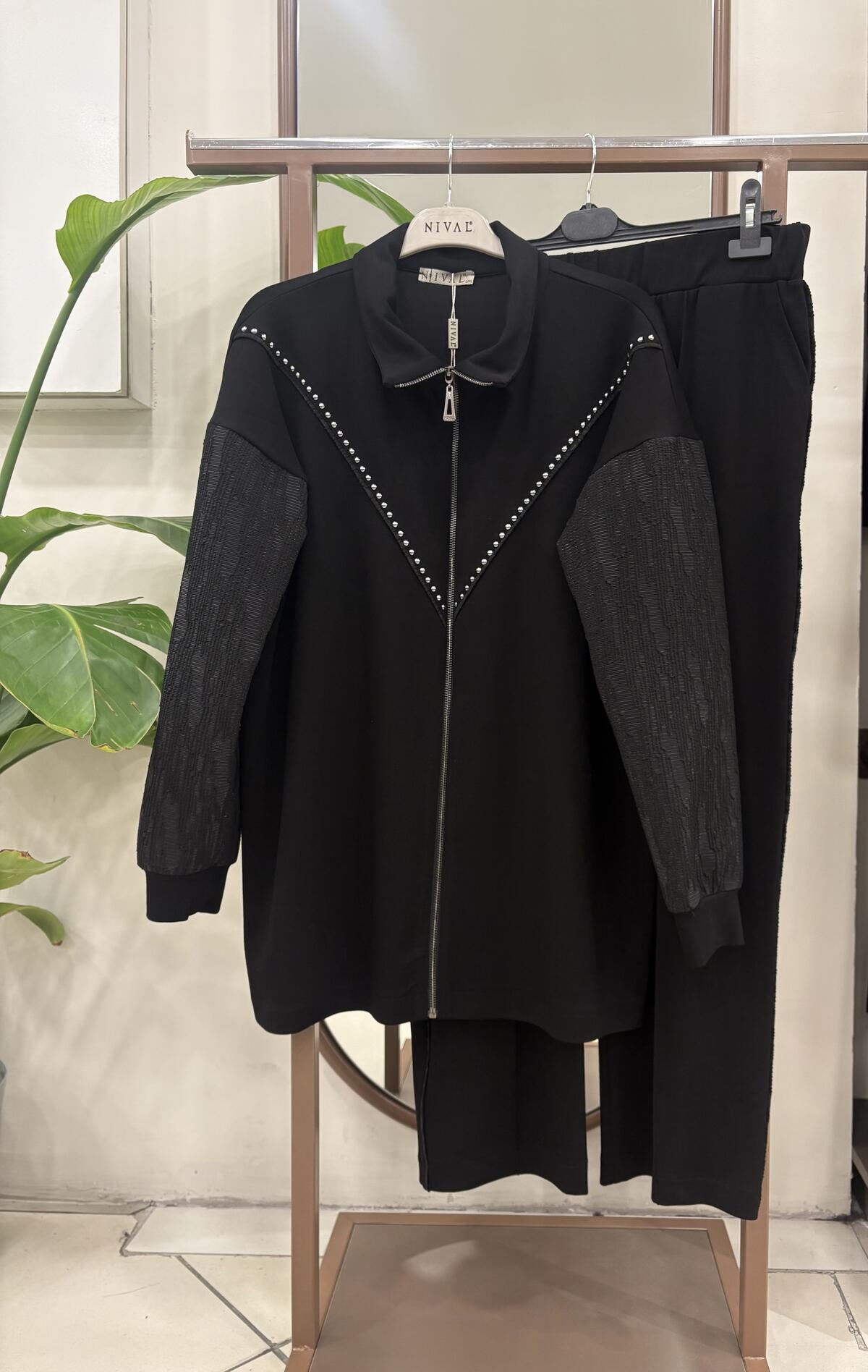 VEREV GARNİLİ KOL DETAYLI TAKIM