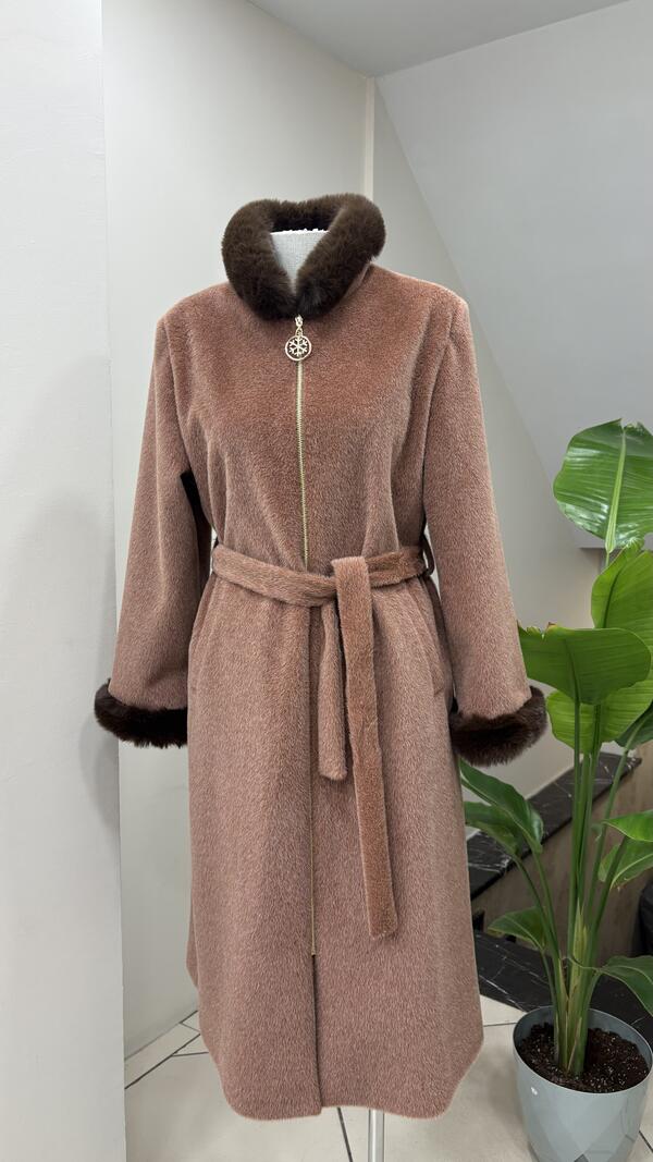 YAKA MANŞETİ KÜRKLÜ KABAN