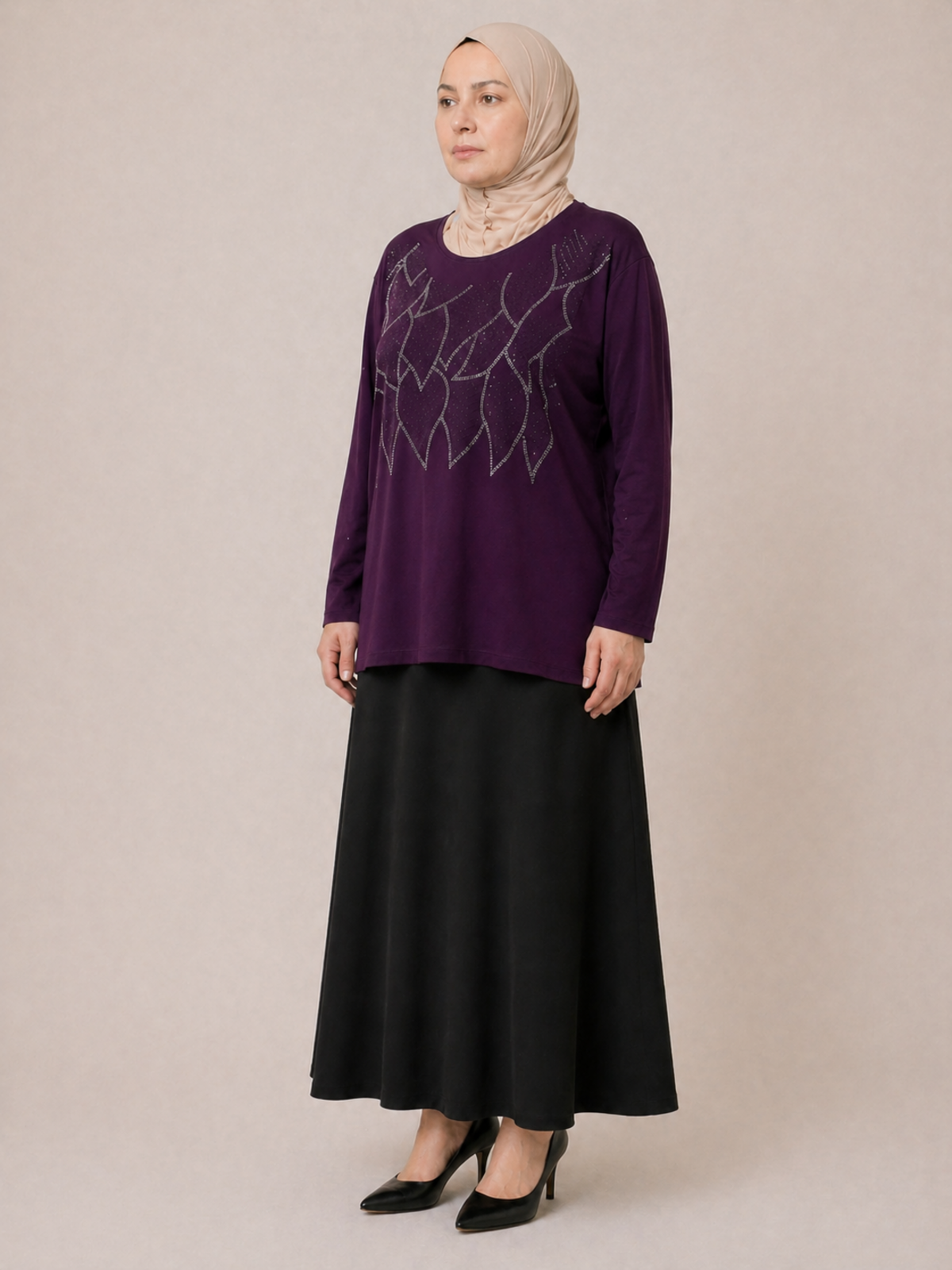 YAPRAK TAŞ İŞLEMELİ BLUZ