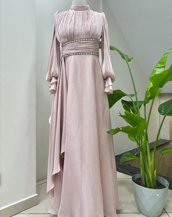 BELİ TAŞLI VOLANLI ALİZE ELBİSE