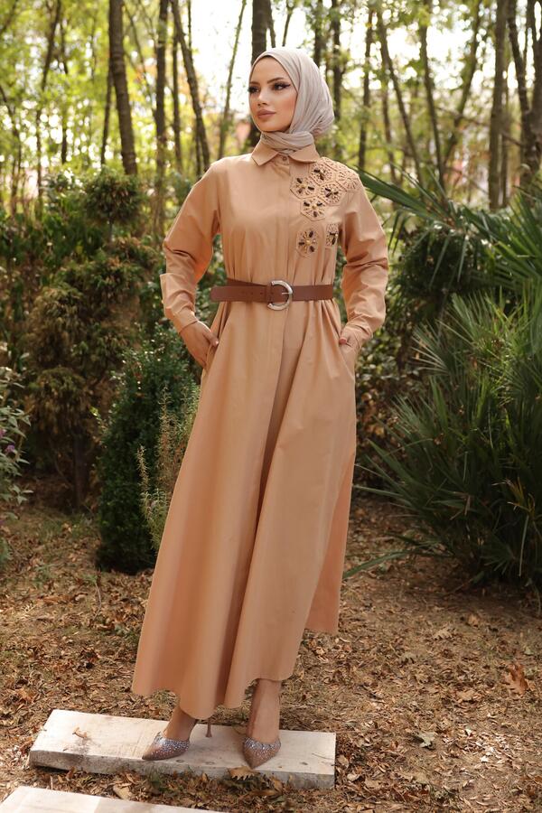 OMUZ İŞLEME DETAYLI ELBİSE