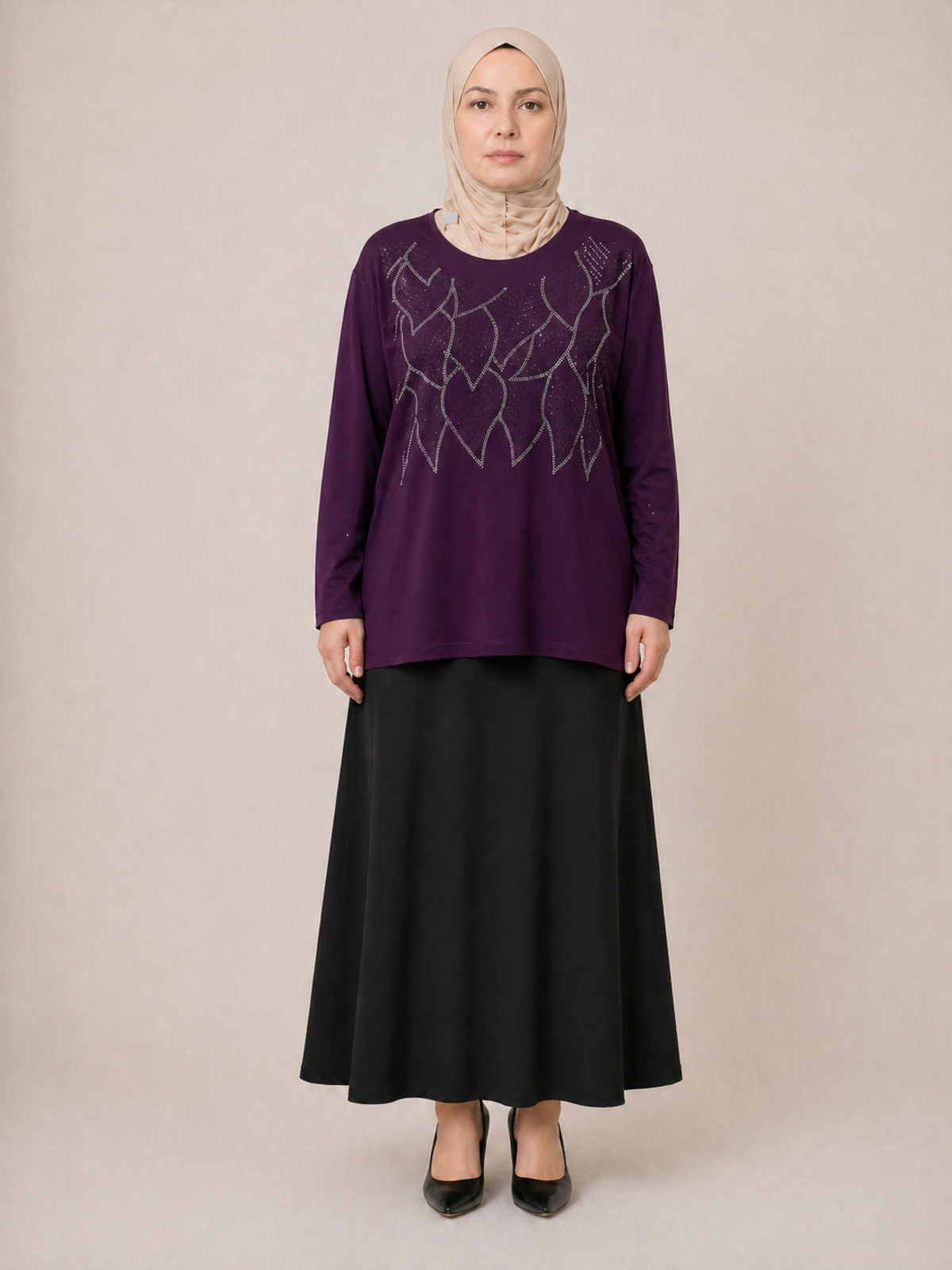 YAPRAK TAŞ İŞLEMELİ BLUZ