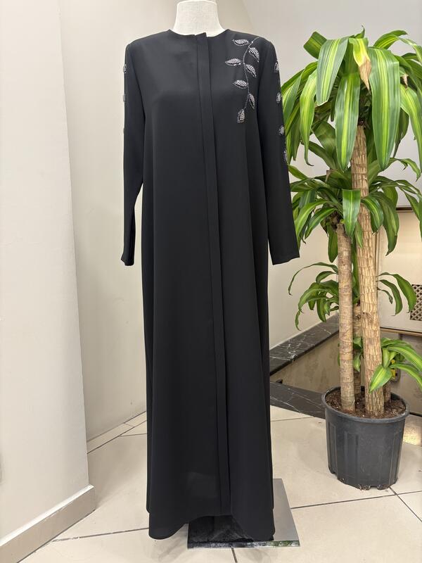 OMUZ YAPRAK İŞLEMELİ FERACE