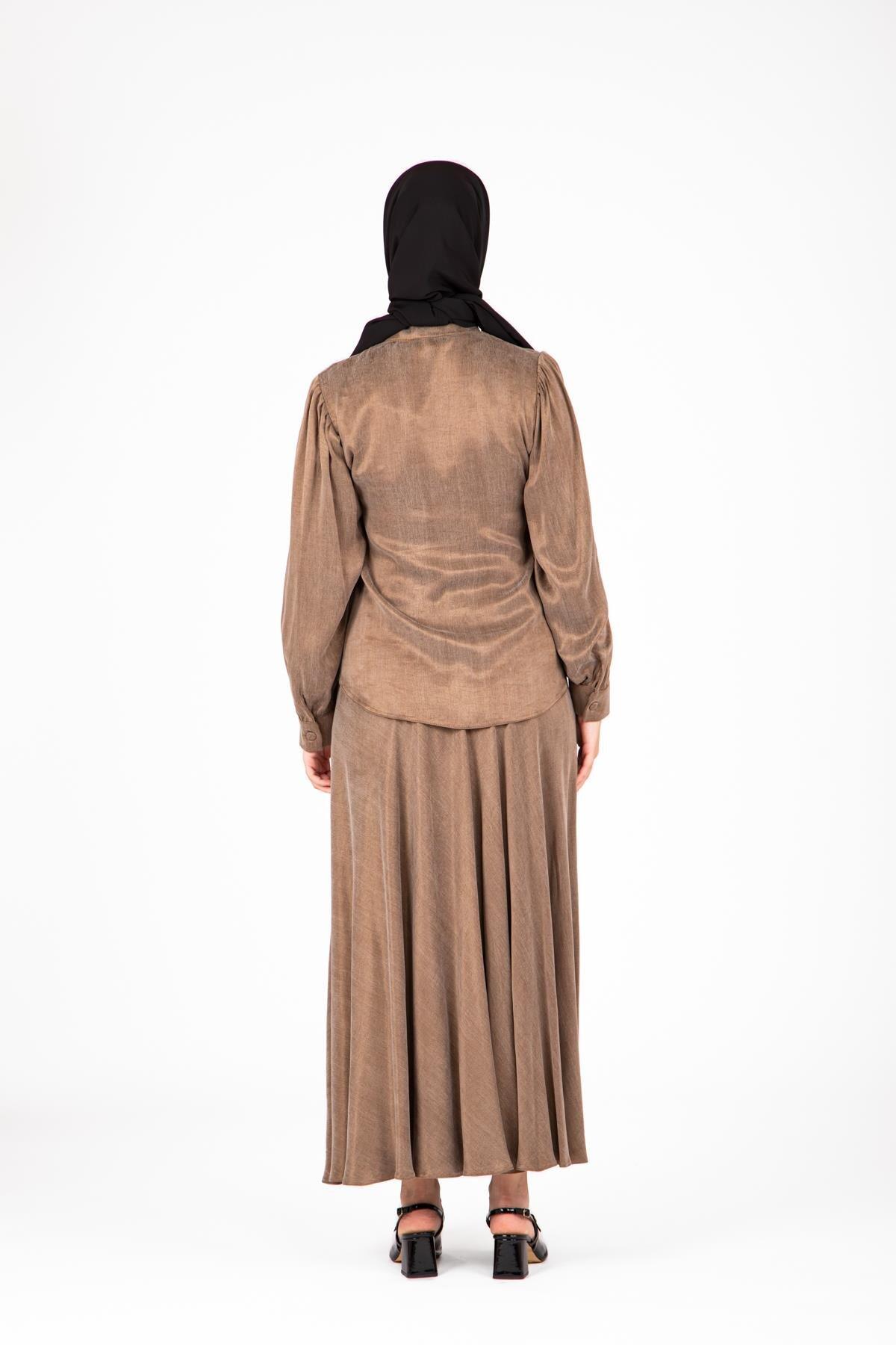 KLOŞ ETEKLİ HAKİM YAKA KUPRA TAKIM