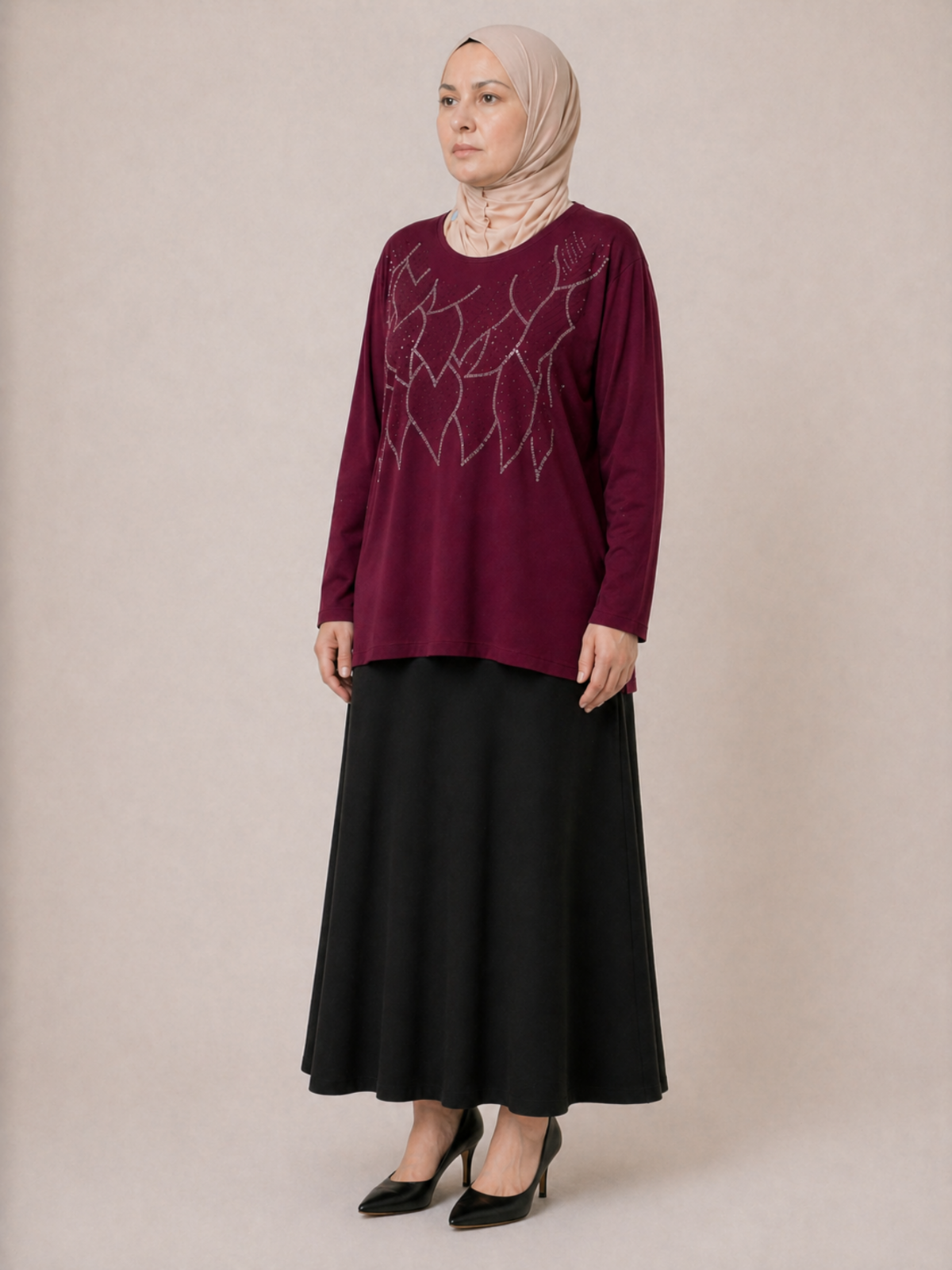 YAPRAK TAŞ İŞLEMELİ BLUZ