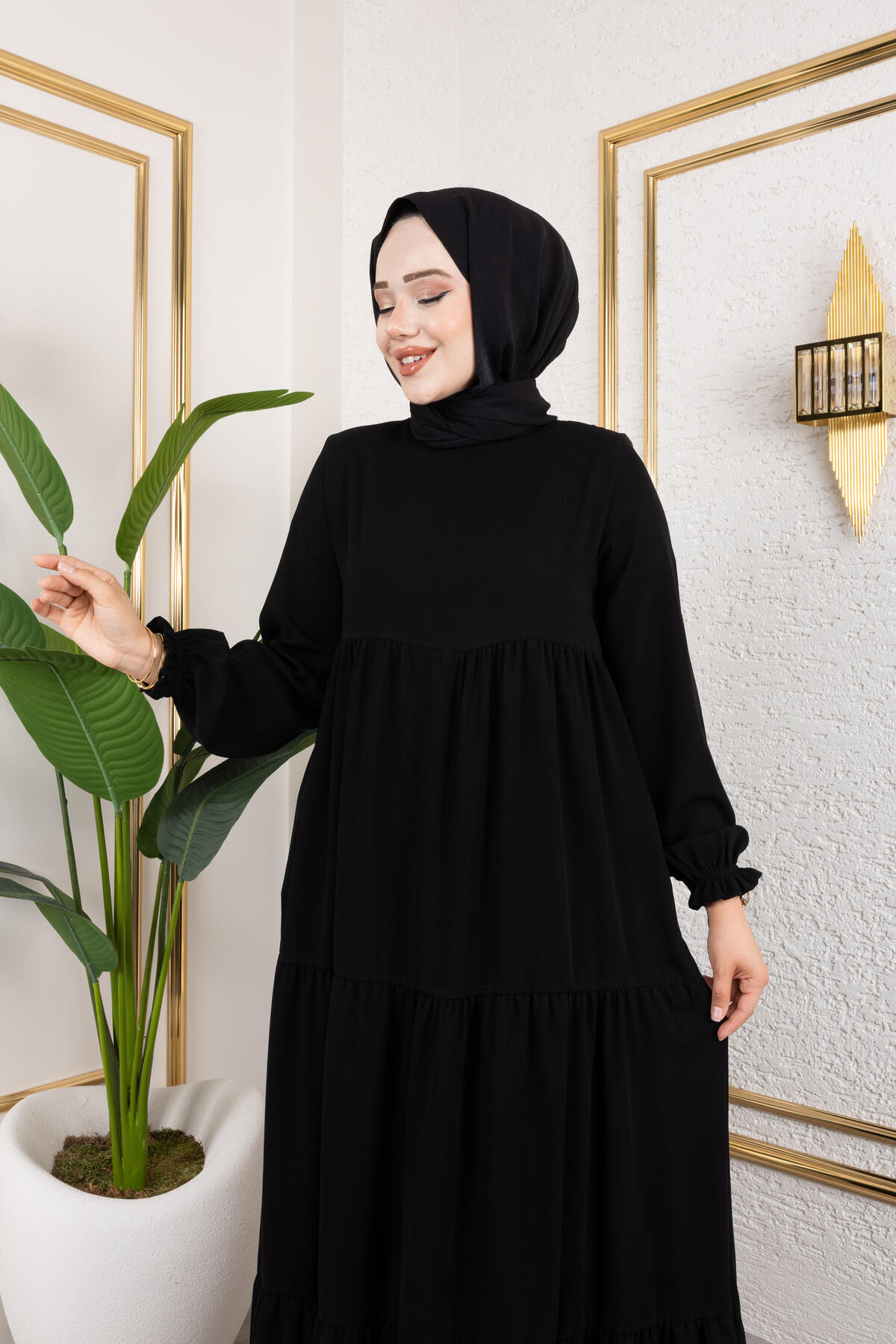 ÜÇ KATLI BÜZGÜLÜ ELBİSE