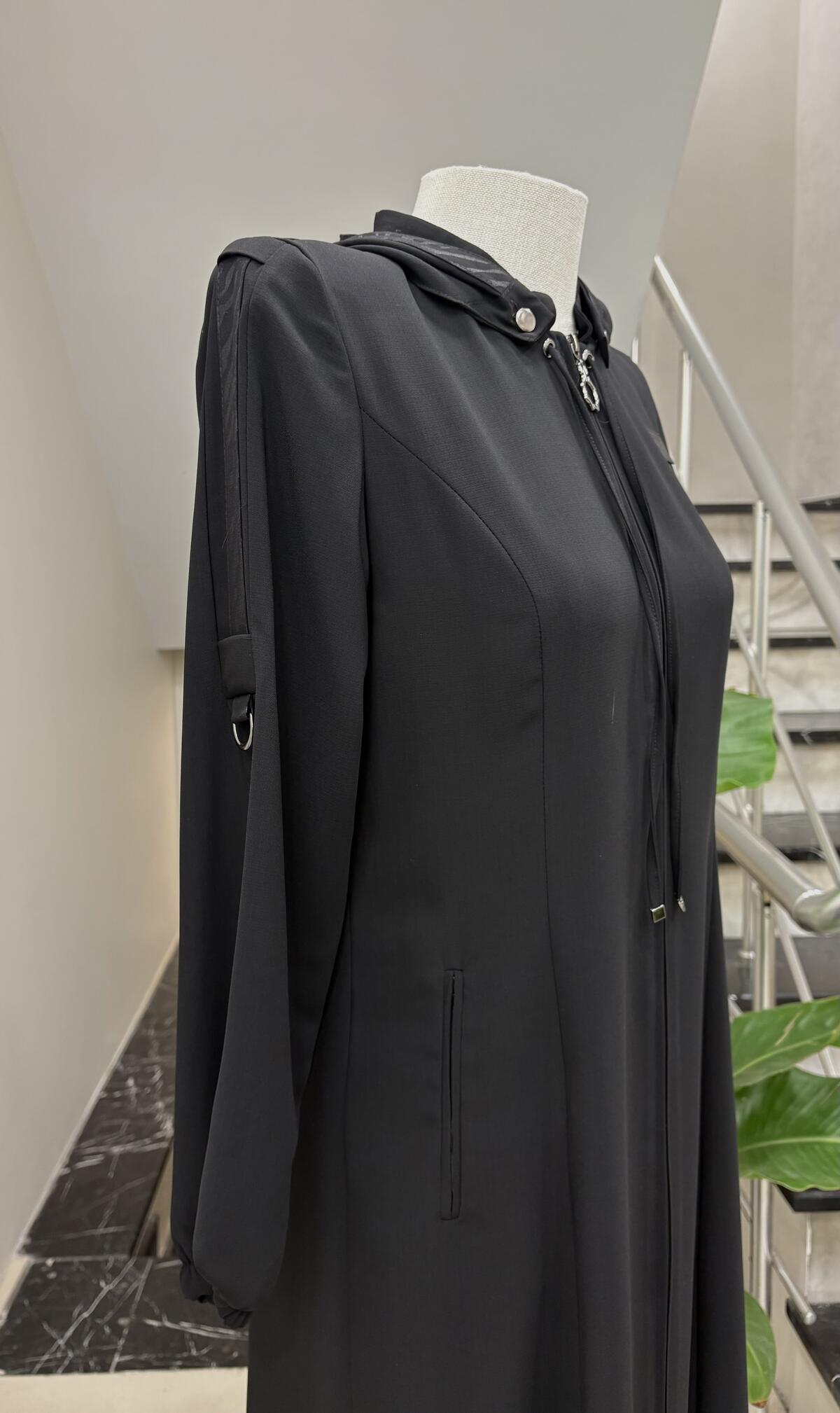 BELDEN OTURTMALI KAPŞONLU FERACE