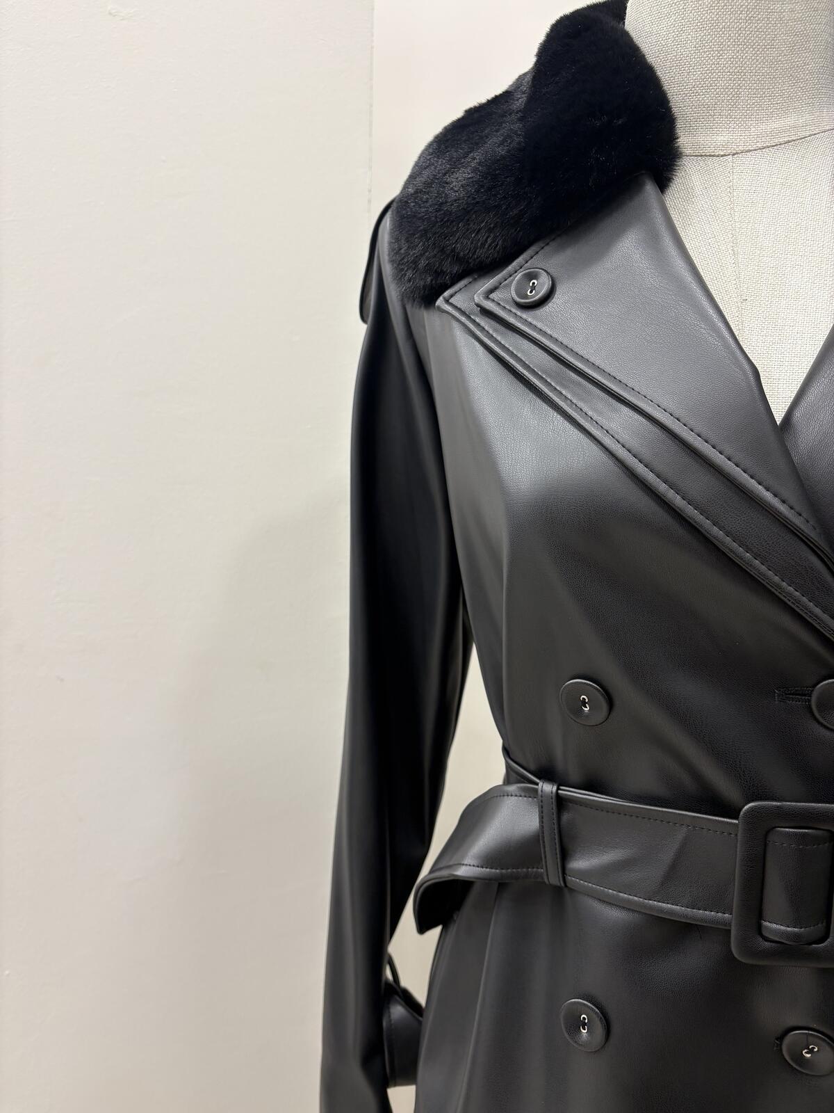 KÜRK YAKA KEMERLİ DERİ TRENÇKOT