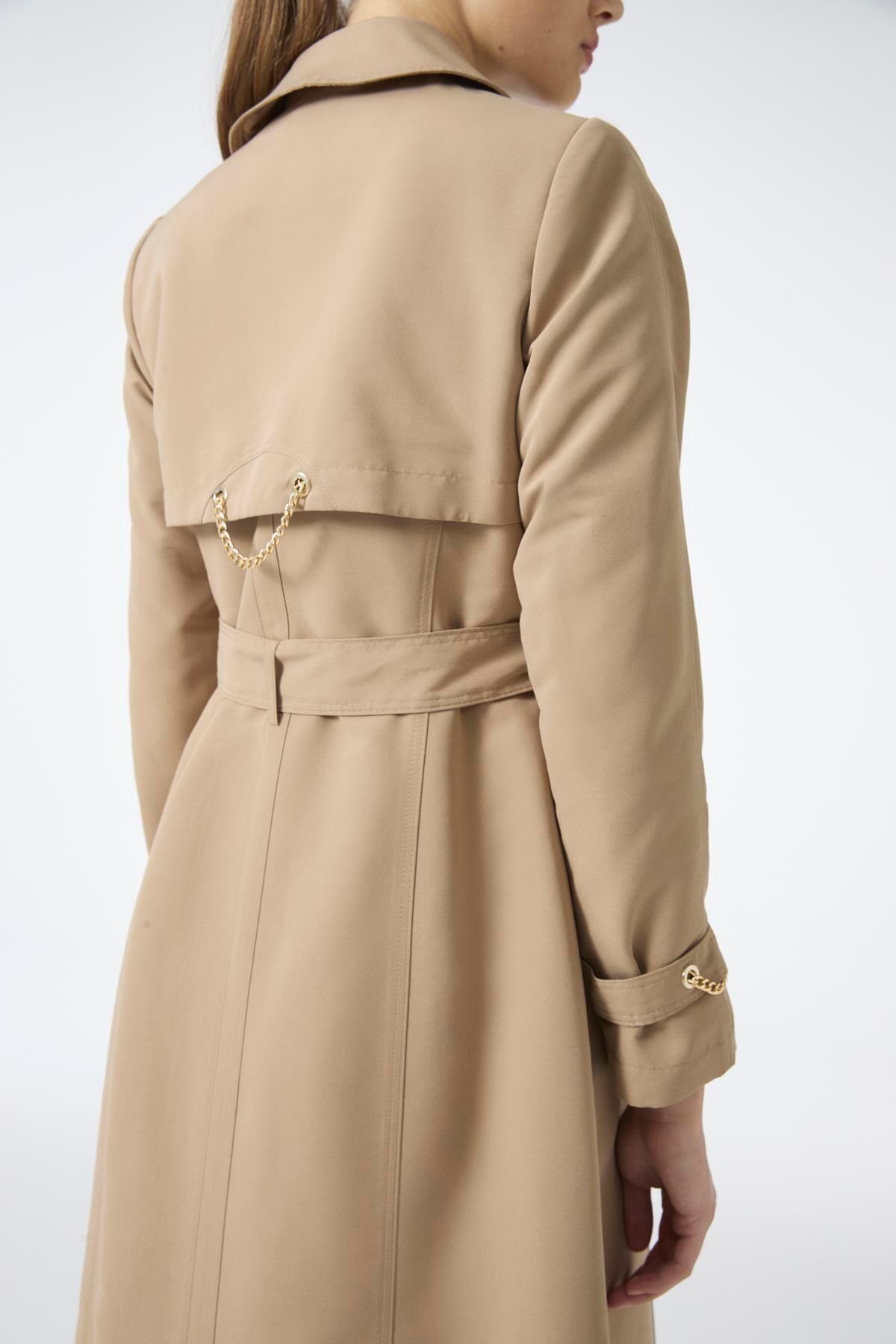 ZİNCİR VE KEMER DETAYLI TRENÇKOT