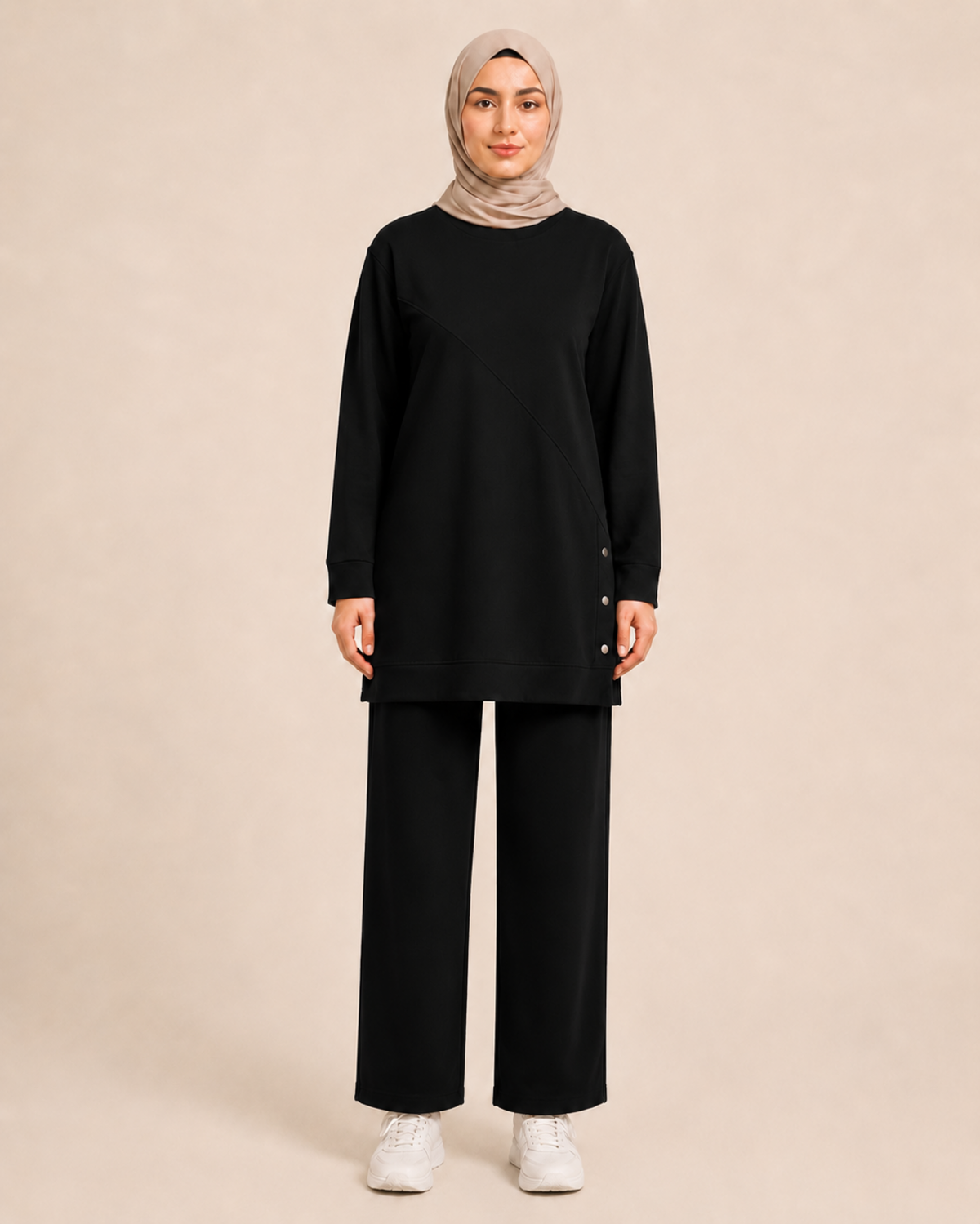 DÜĞME DETAYLI İKİ İPLİK PANTALONLU TAKIM