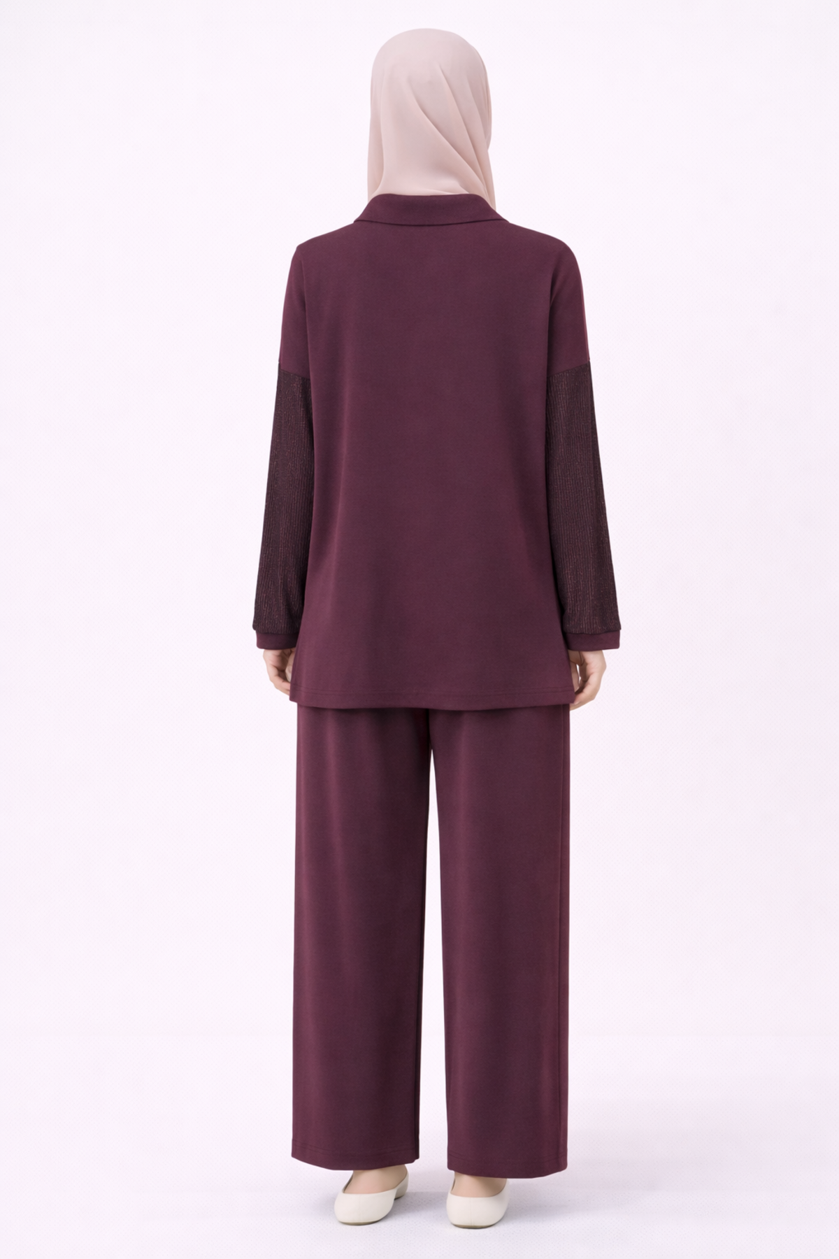 VEREV GARNİLİ KOL DETAYLI TAKIM