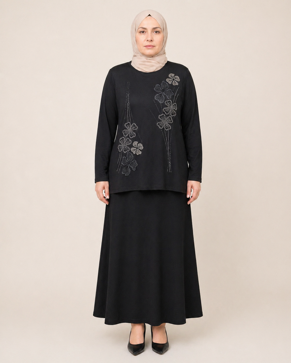 ÇİÇEK İŞLEMELİ TAŞLI BLUZ