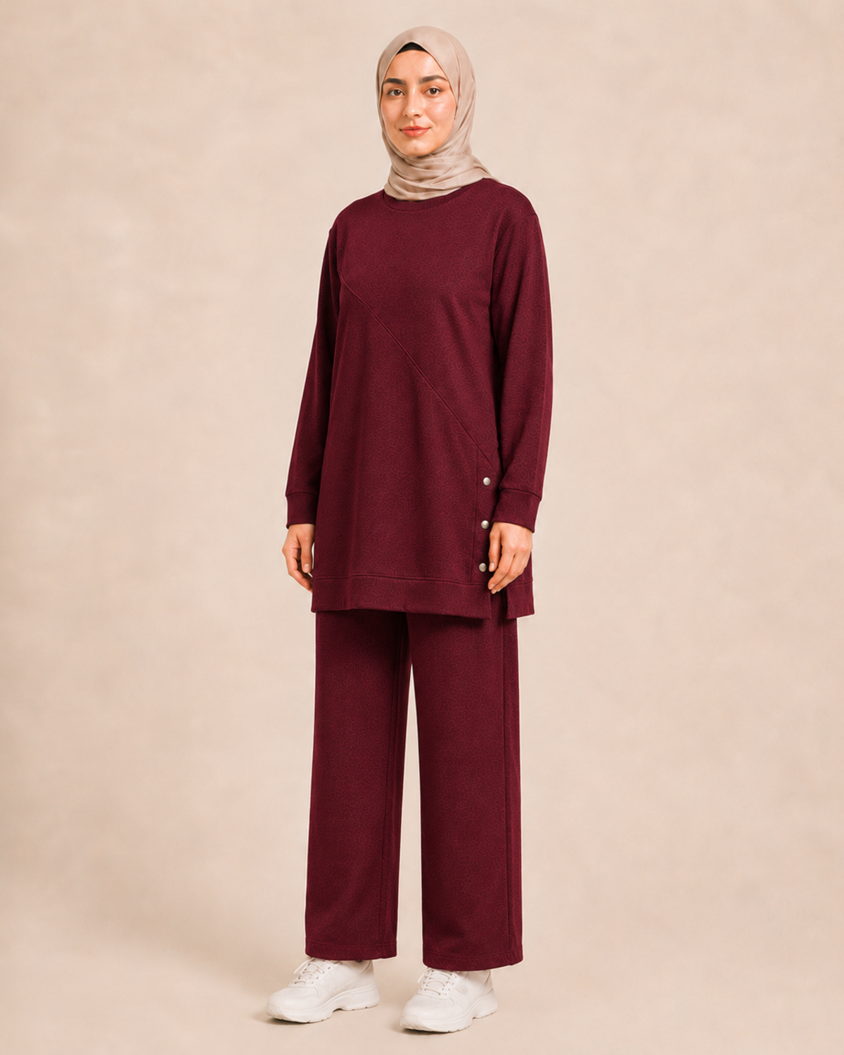 DÜĞME DETAYLI İKİ İPLİK PANTALONLU TAKIM