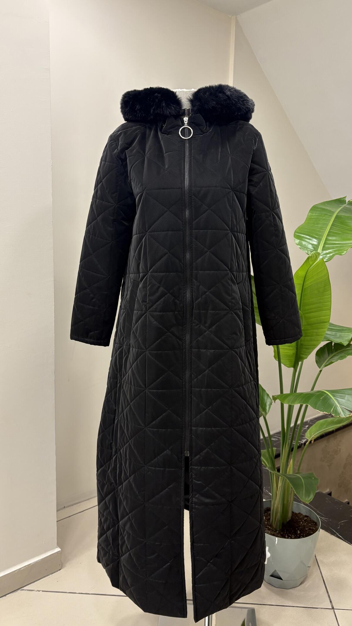 KÜRK KAPŞONLU DESENLİ MONT