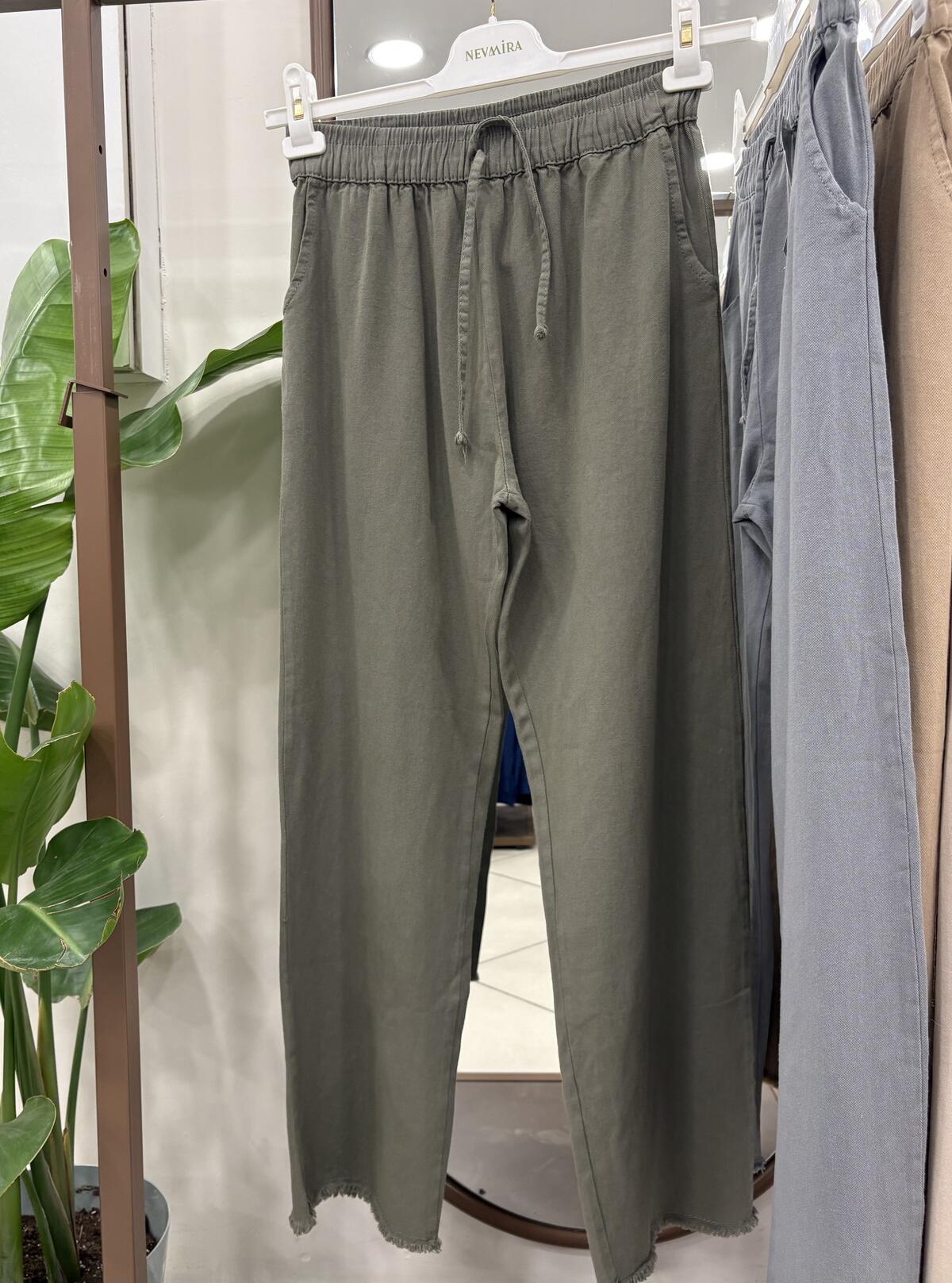 BAĞCIKLI LASTİKLİ PANTOLON