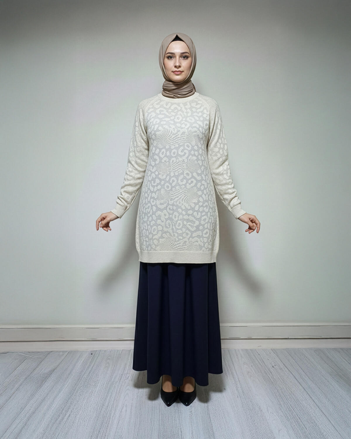 ÖNÜ LEOPAR TRİKO TUNİK