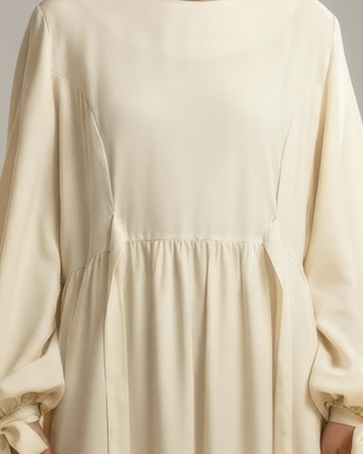 YAN BAĞLAMALI İPEK ELBİSE