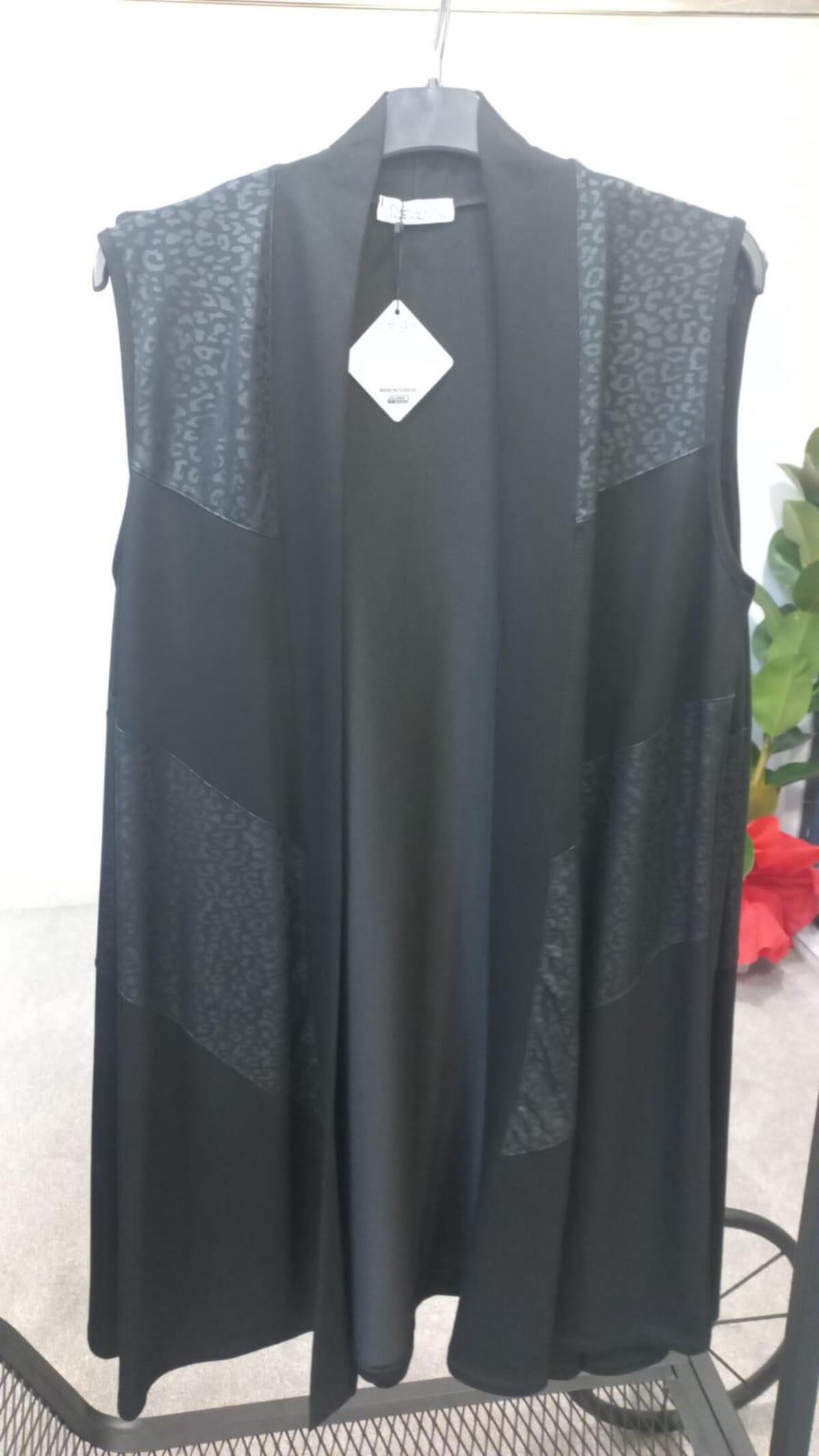 ZEBRA BASKILI DERİLİ YELEK