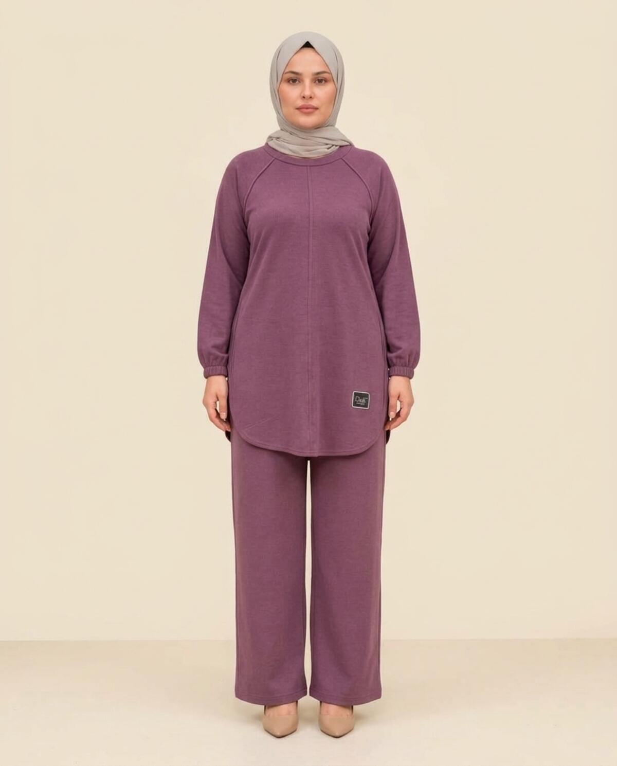 OVAL DETAYLI PANTOLONLU TAKIM