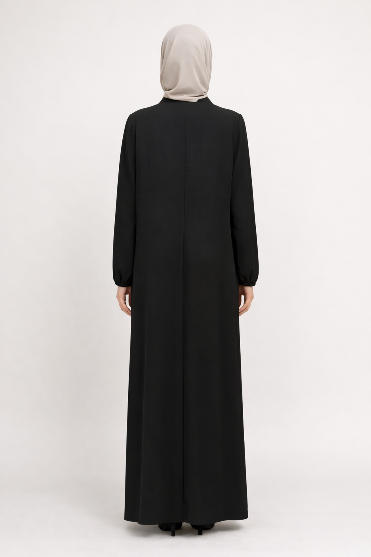 YAKA FULARLI TAŞ DETAYLI PİLELİ FERACE