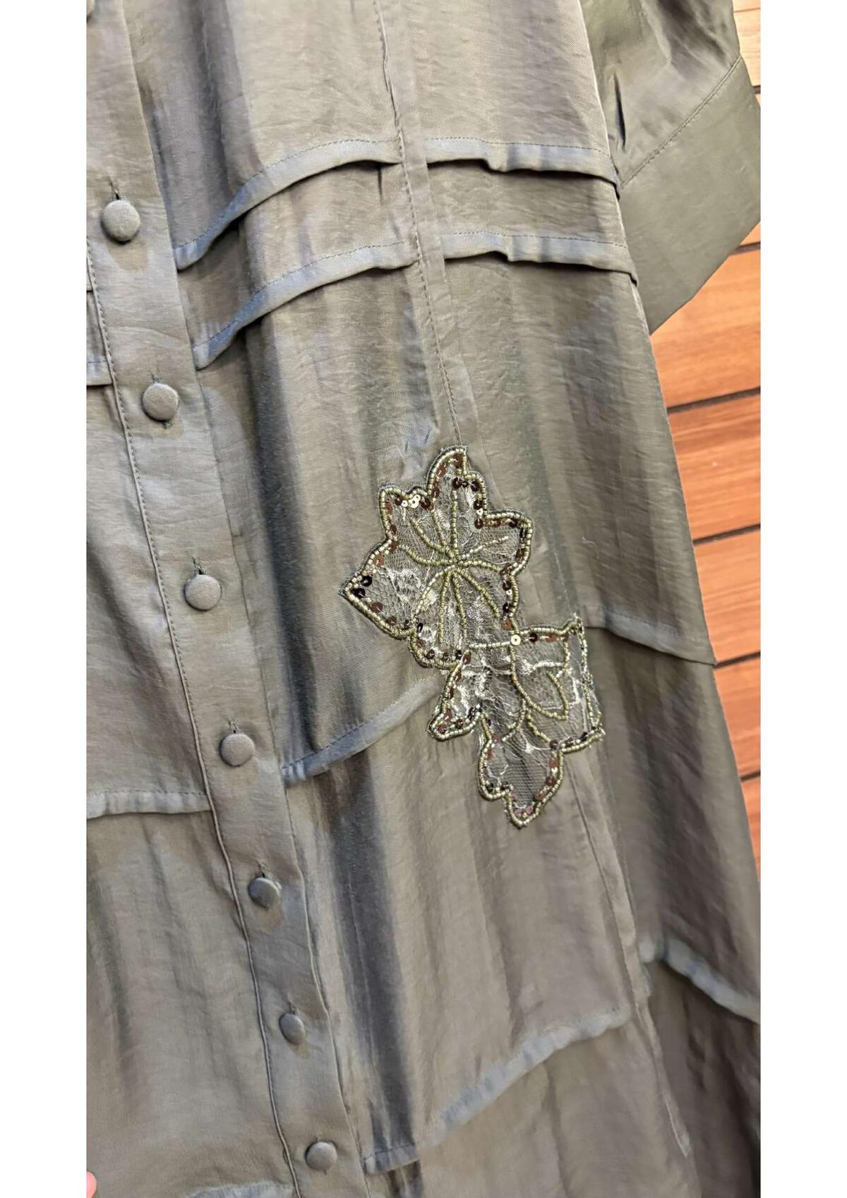 BİYE DETAYLI ÇİÇEK İŞLEMELİ ELBİSE