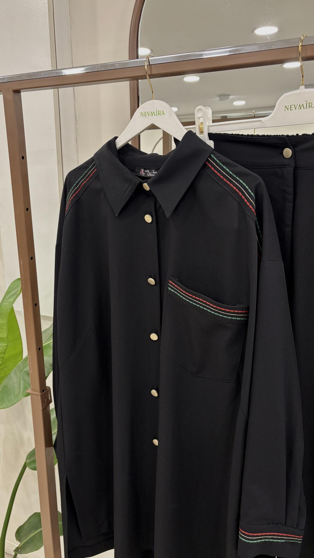 CEP OMUZ NAKIŞLI PANTOLONLU TAKIM