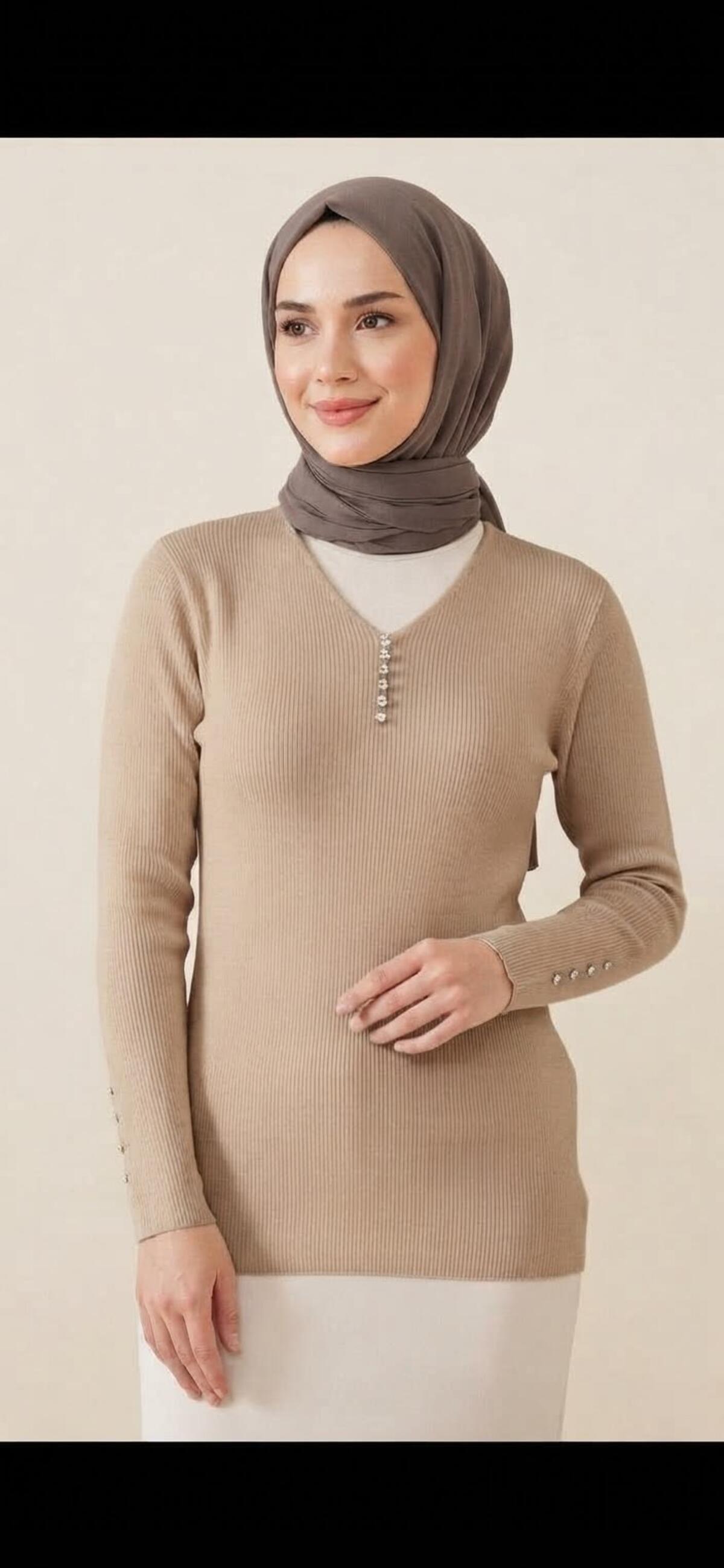 V YAKA TAŞLI FİTİL MODEL BLUZ
