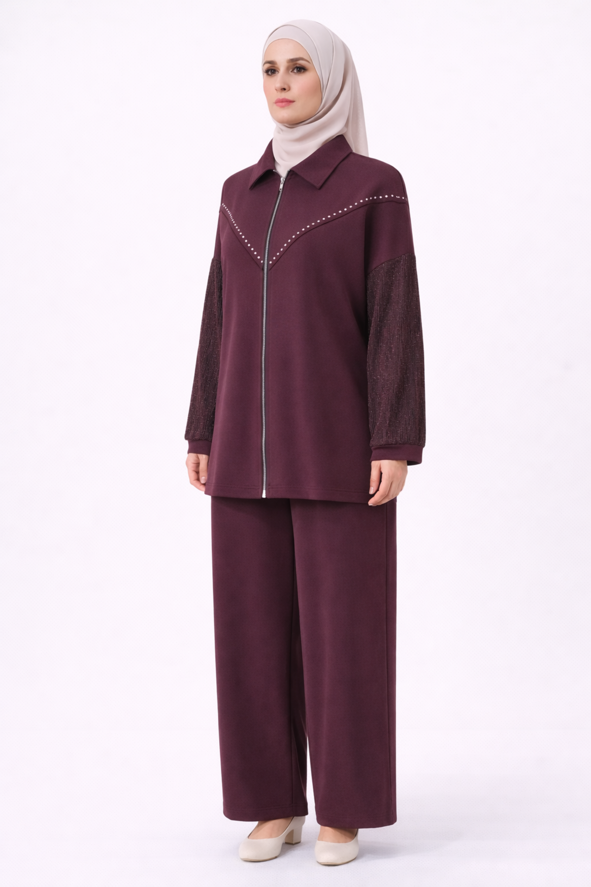 VEREV GARNİLİ KOL DETAYLI TAKIM