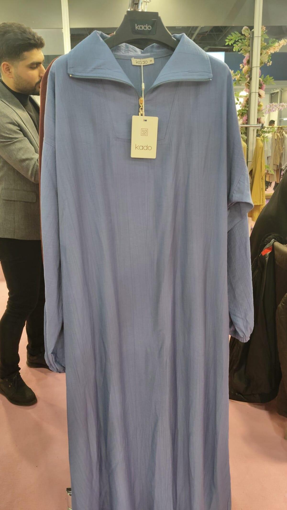 KOL LASTİKLİ YAKA FERMUARLI ELBİSE