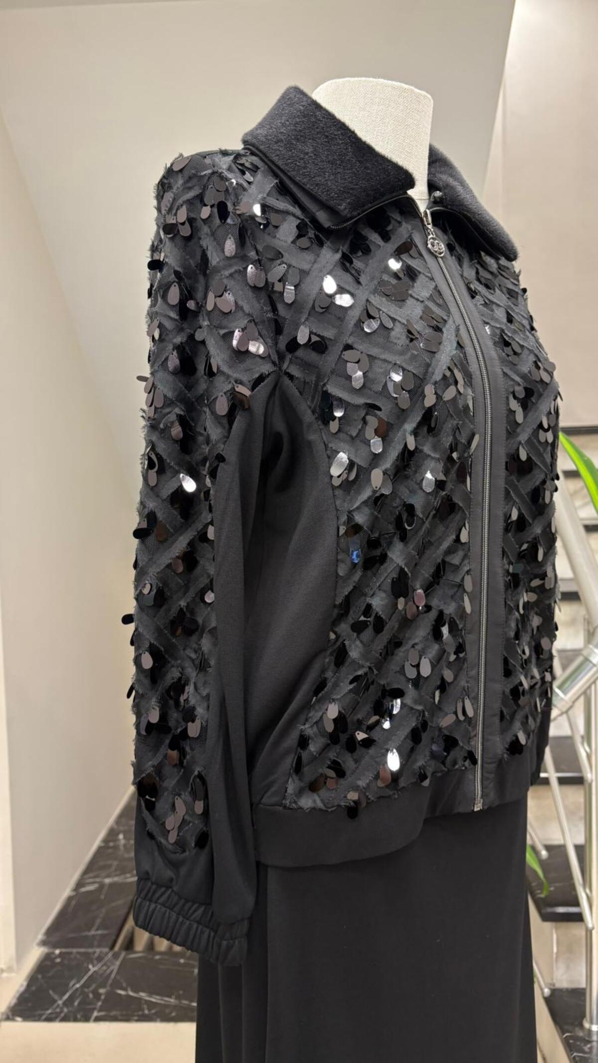 PUL İŞLEMELİ ETEKLİ TAKIM