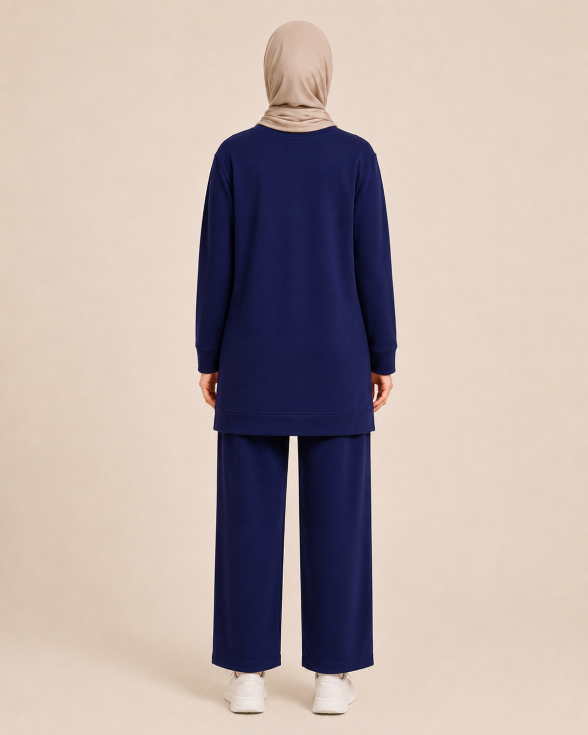 DÜĞME DETAYLI İKİ İPLİK PANTALONLU TAKIM