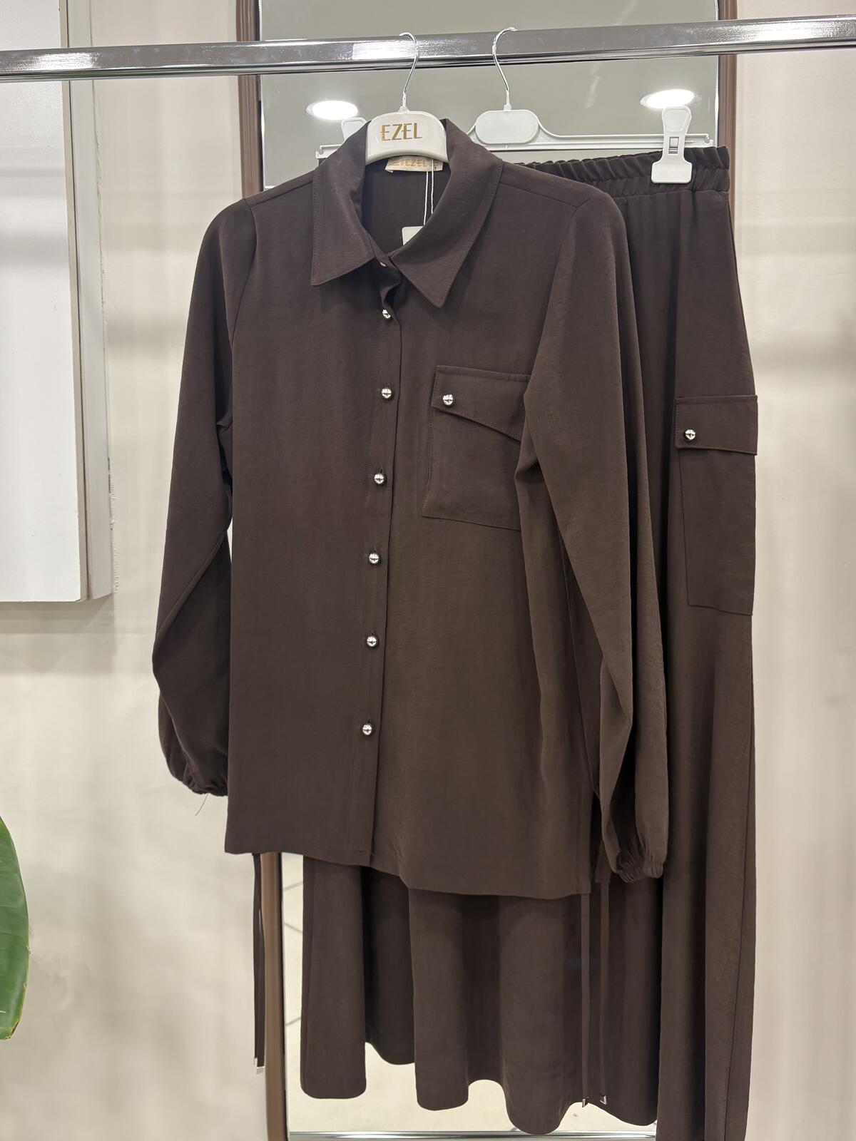 TEK CEP DÜĞMELİ ETEKLİ TAKIM