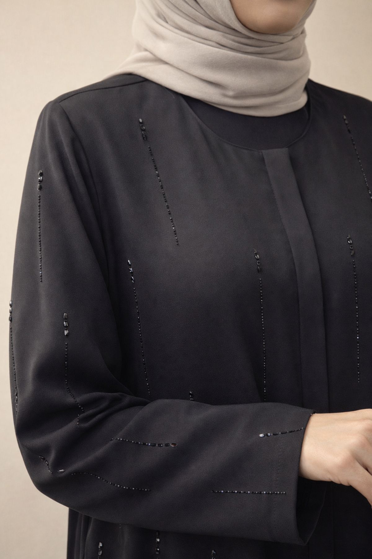 KOL VE ÖN SERPME TAŞLI FERACE