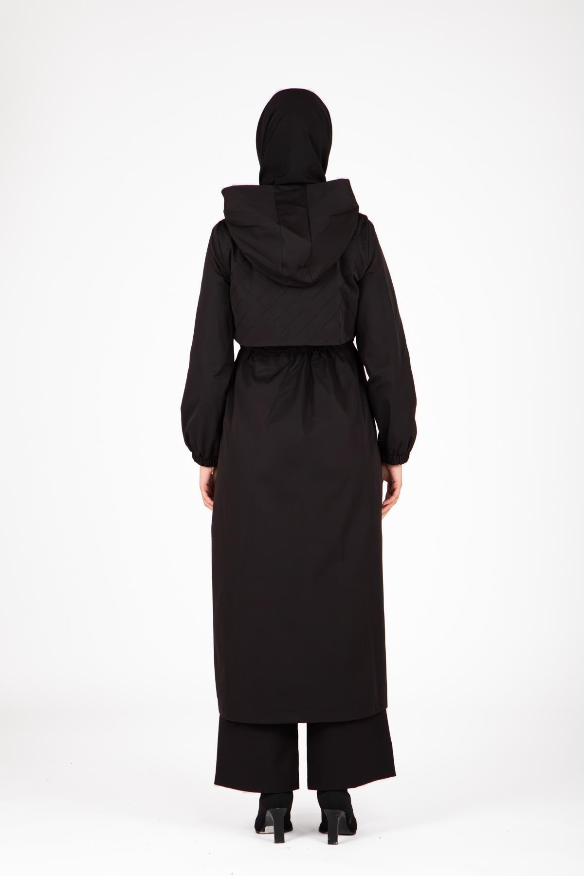 KAPŞONLU RÜZGARLIK DETAYLI MONT