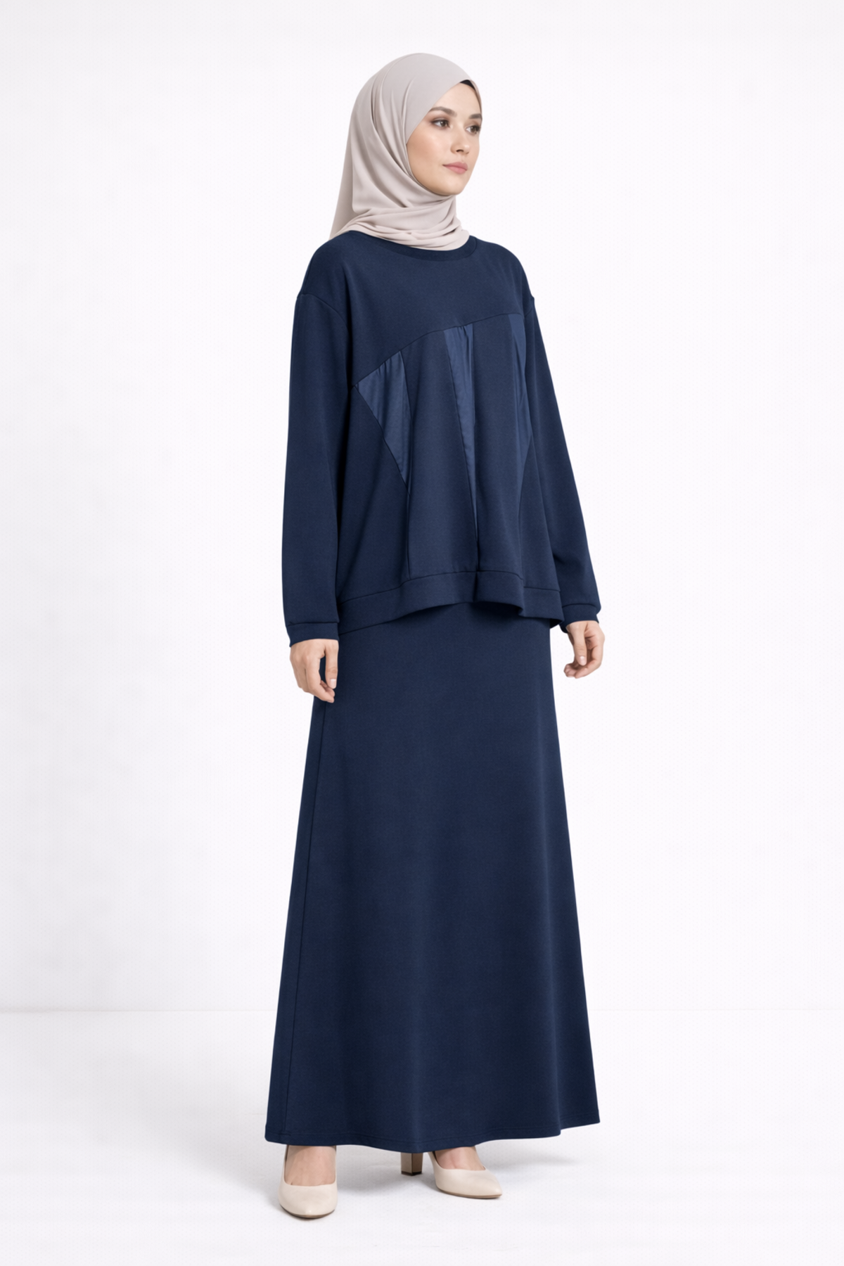 PARÇA GARNİLİ ETEKLİ TAKIM