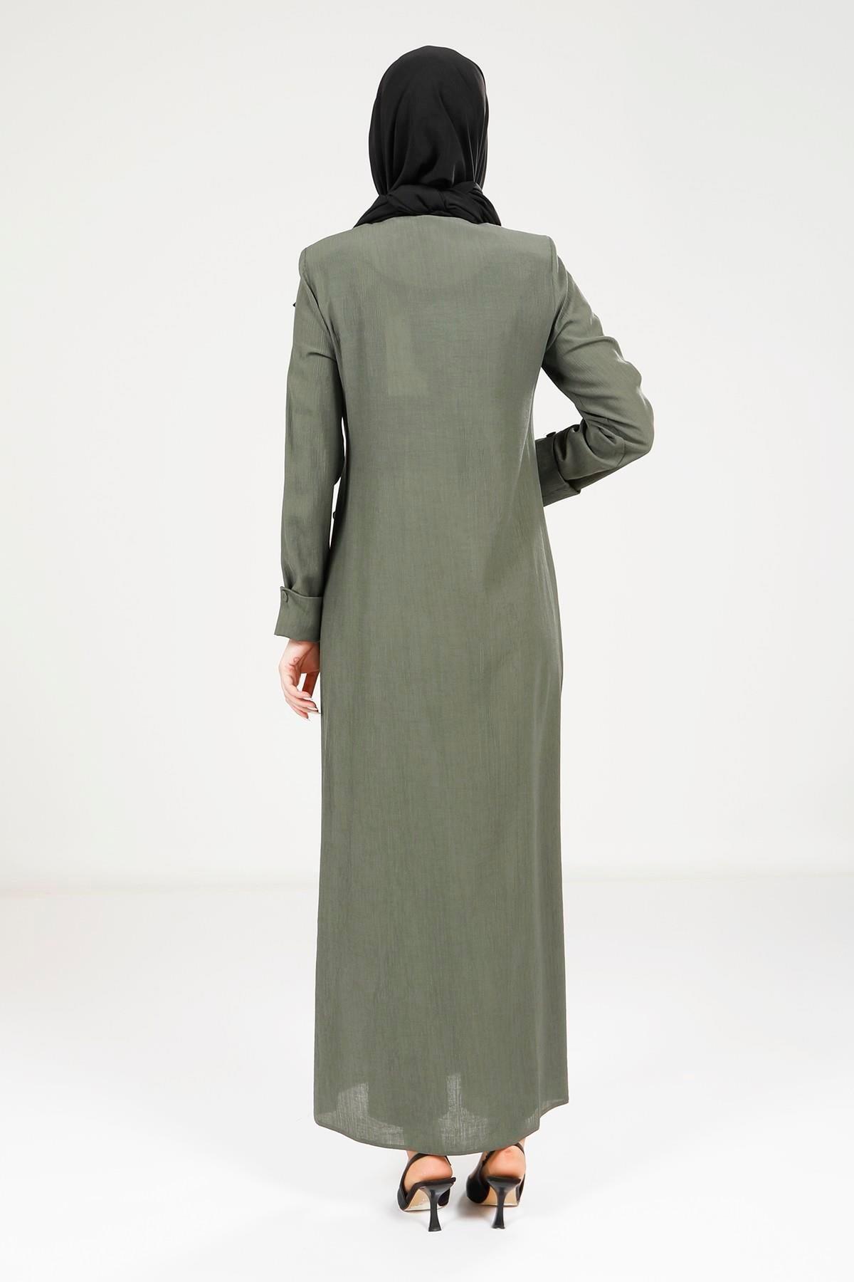 YAN BAĞLAMALI DÜĞMELİ ELBİSE YAN BAĞLAMALI DÜĞMELİ ELBİSE