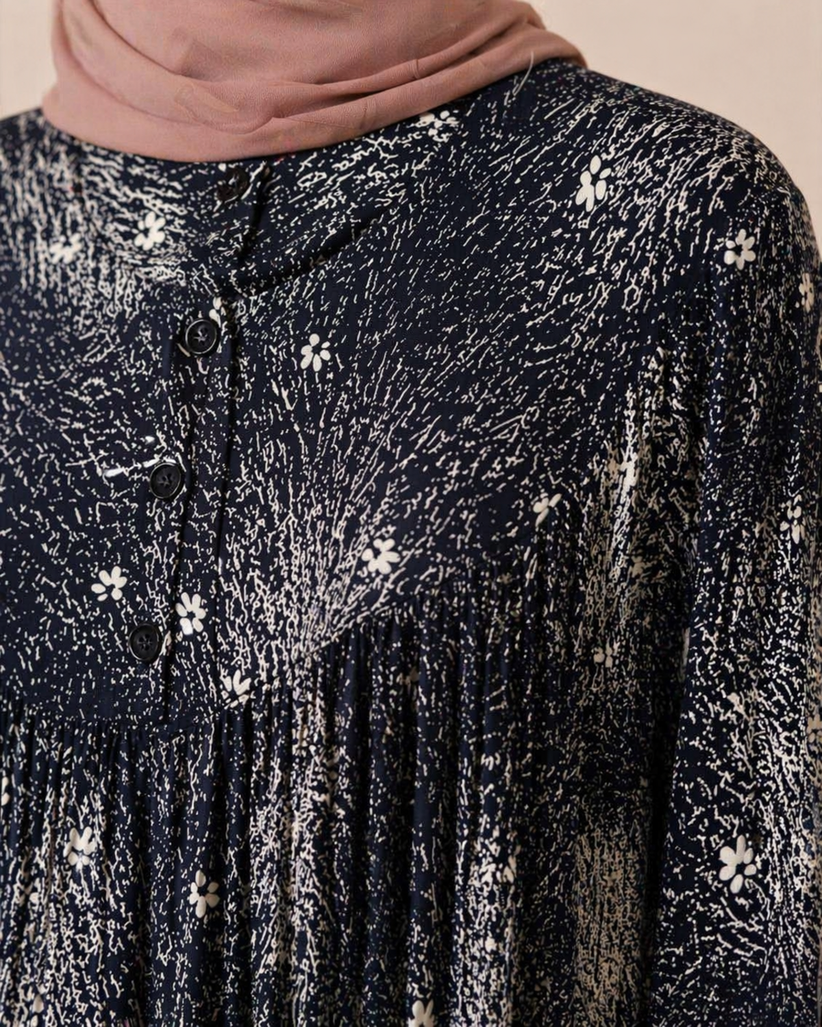 YUVARLAK ROBA DESENLİ VİSKON ELBİSE