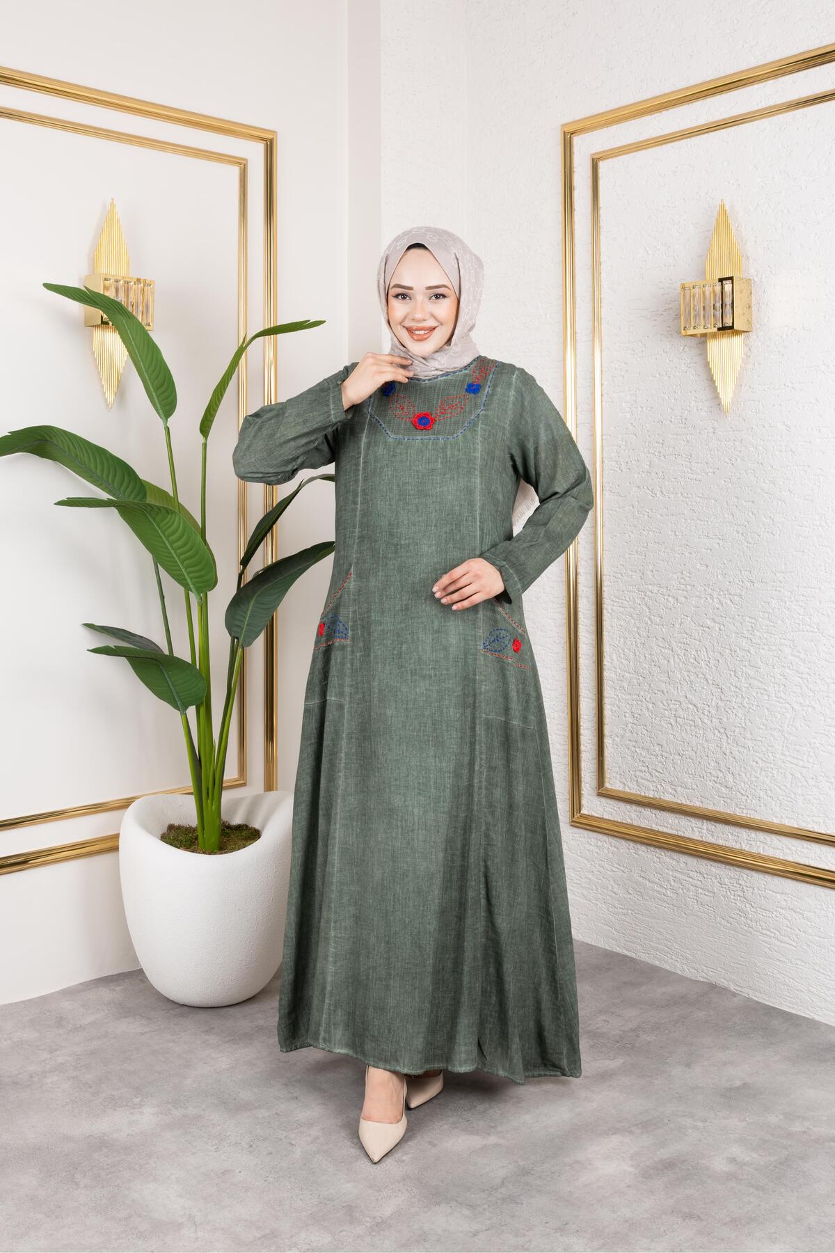 BEŞGEN DİKİŞ DETAYLI ELBİSE