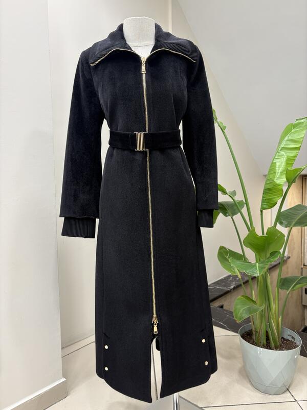 FERMUAR DETAYLI PELUŞ KABAN